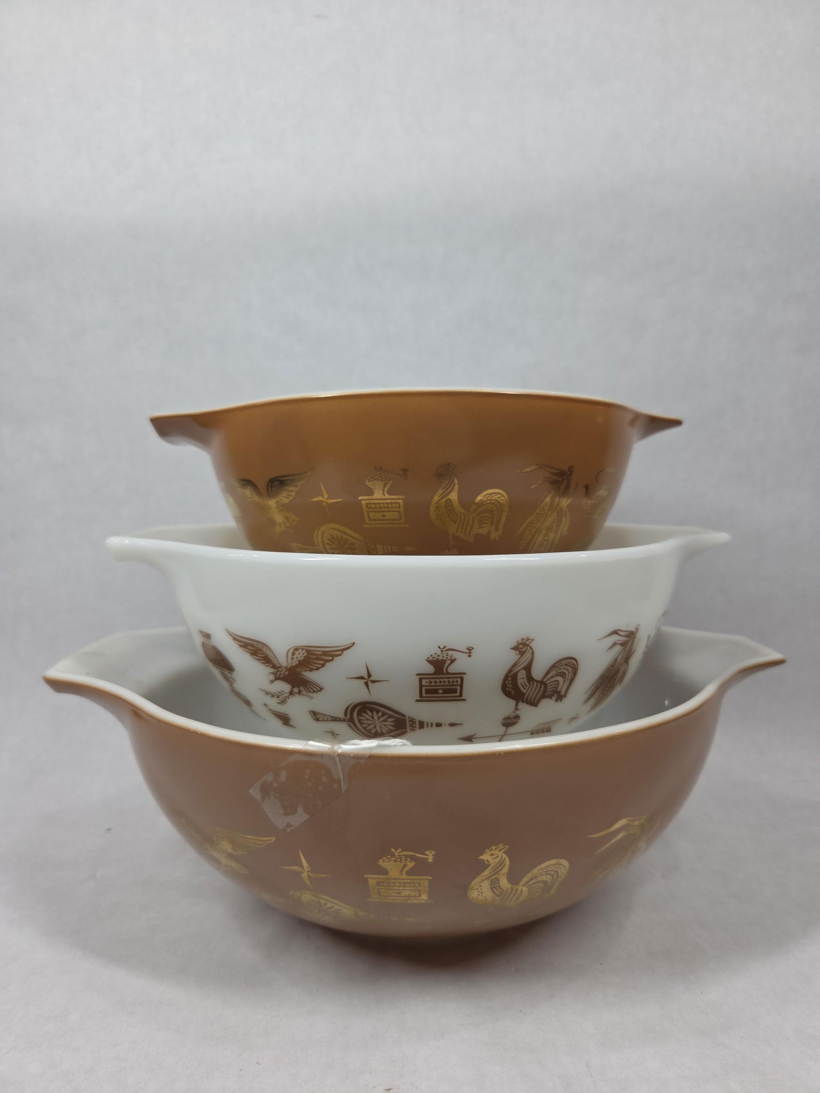 Americana Pyrex Cinderella Mixing Bowls (1 of 14)