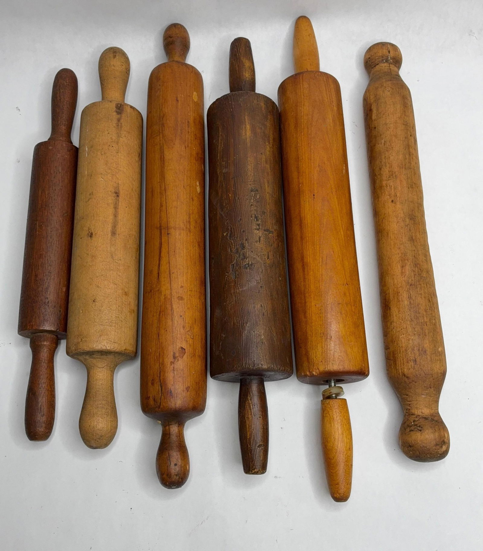 Older Single Wood Pastry Rolling Pins (1 of 6)