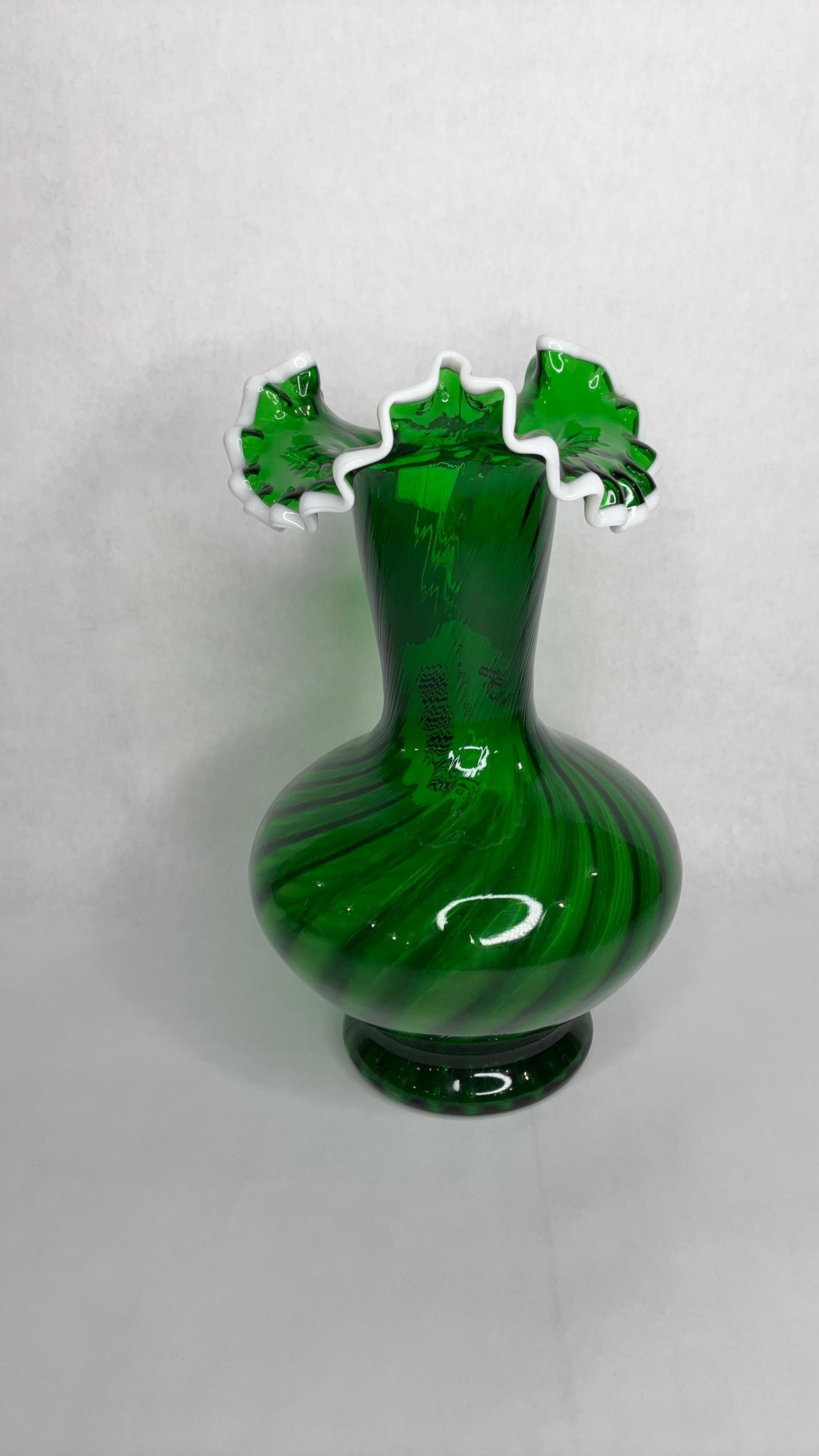 1950's Fenton Emerald Green Snow Crest Ruffled Spiral Optic Art Glass Vase's: great condition with no chips,cracks or breaks and stands 11 in. H