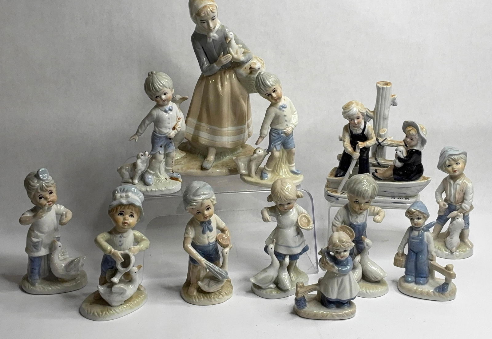 LLadro & Porcelain Figurines (1 of 9)