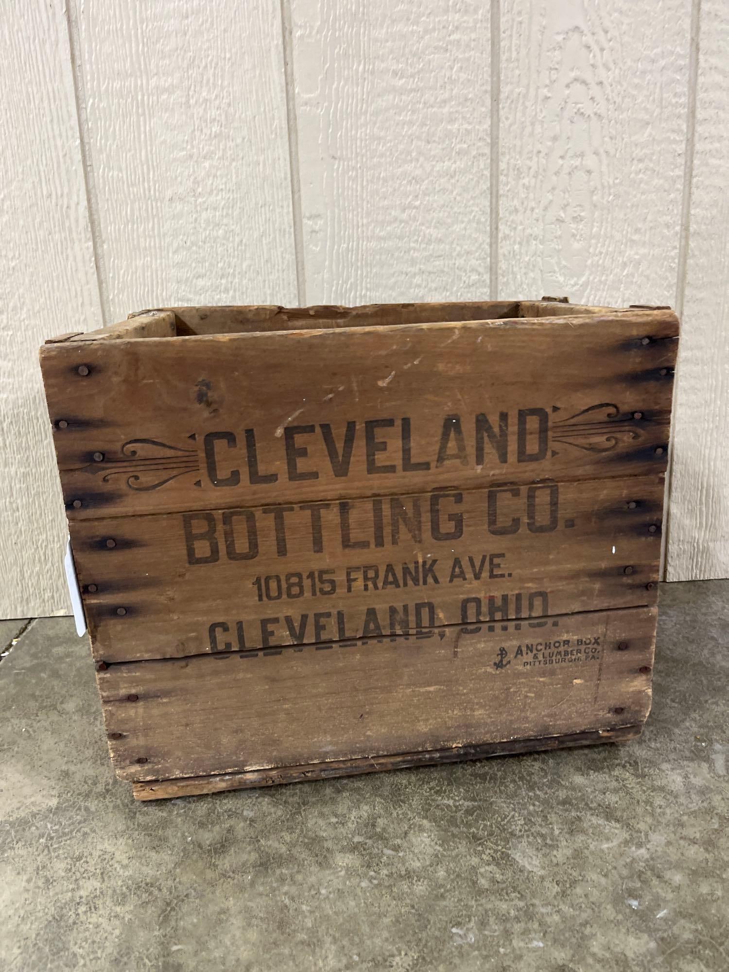 Anchor Box and Lumber Co. Cleveland Bottling Co. Wood Handled Shipping Crate (1 of 4)