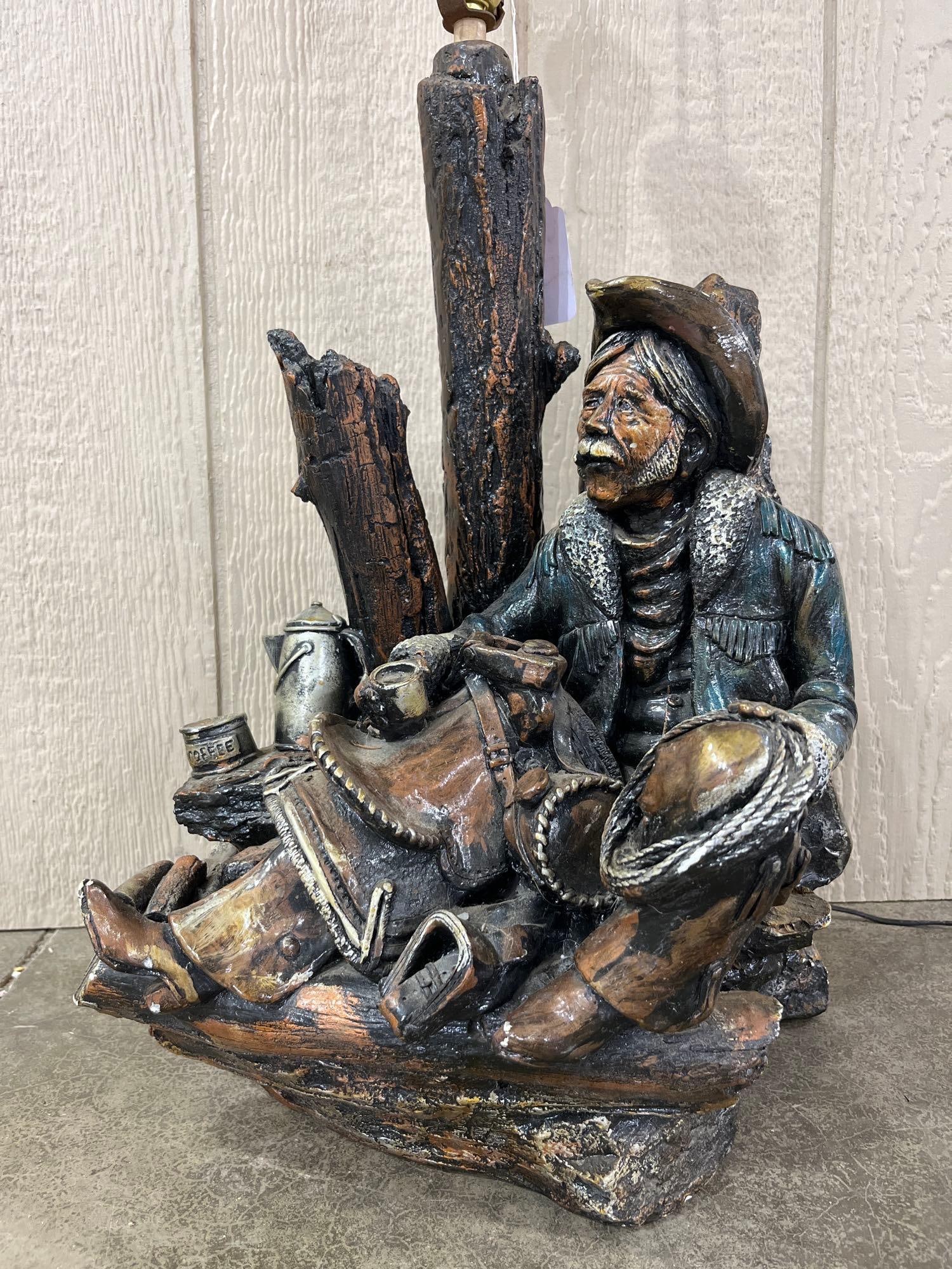 Apsit Bros. White Art Co. Cowboy Post Electrified Table Lamp (1 of 7)