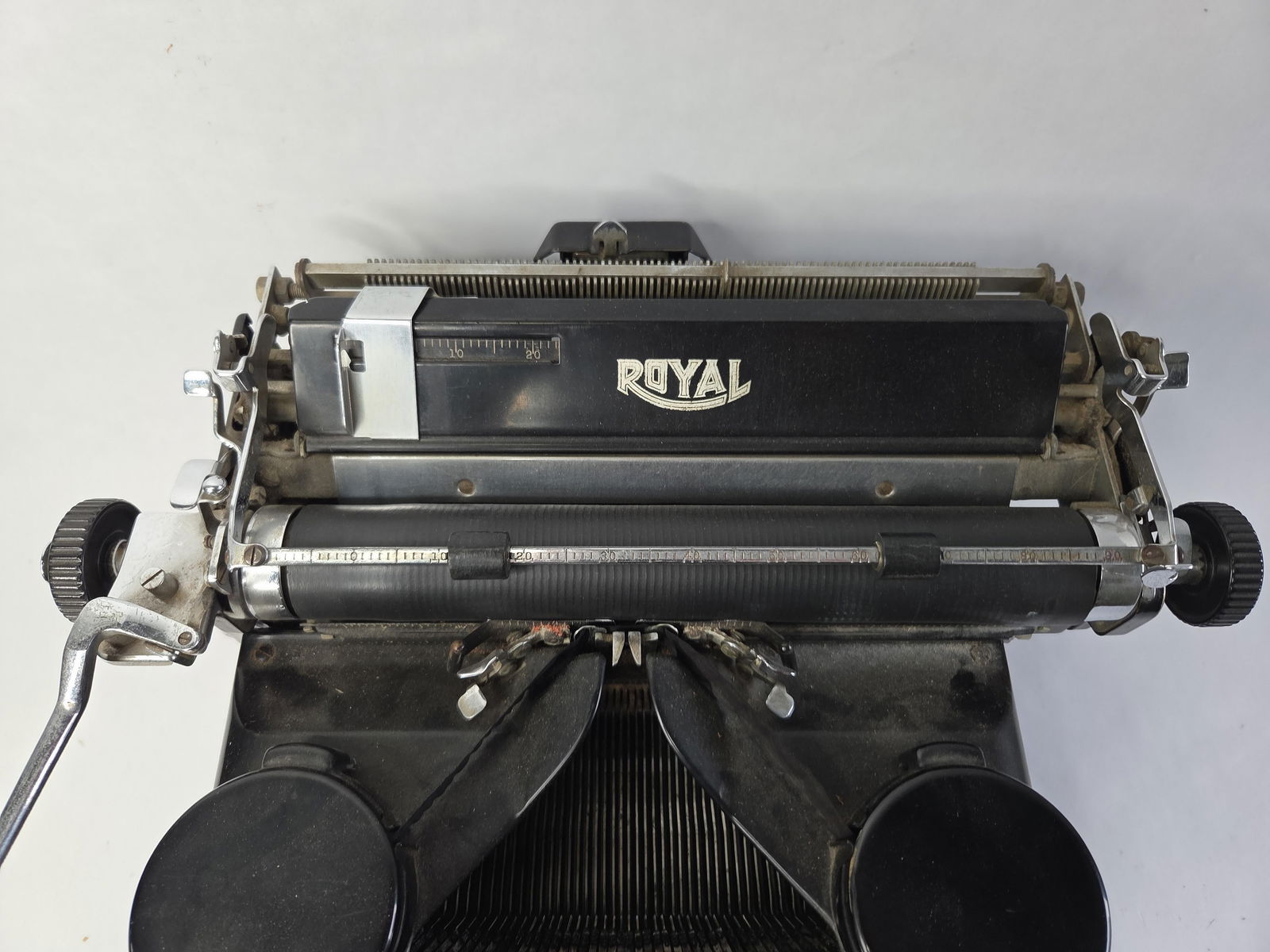Royal manual typewriter - 4