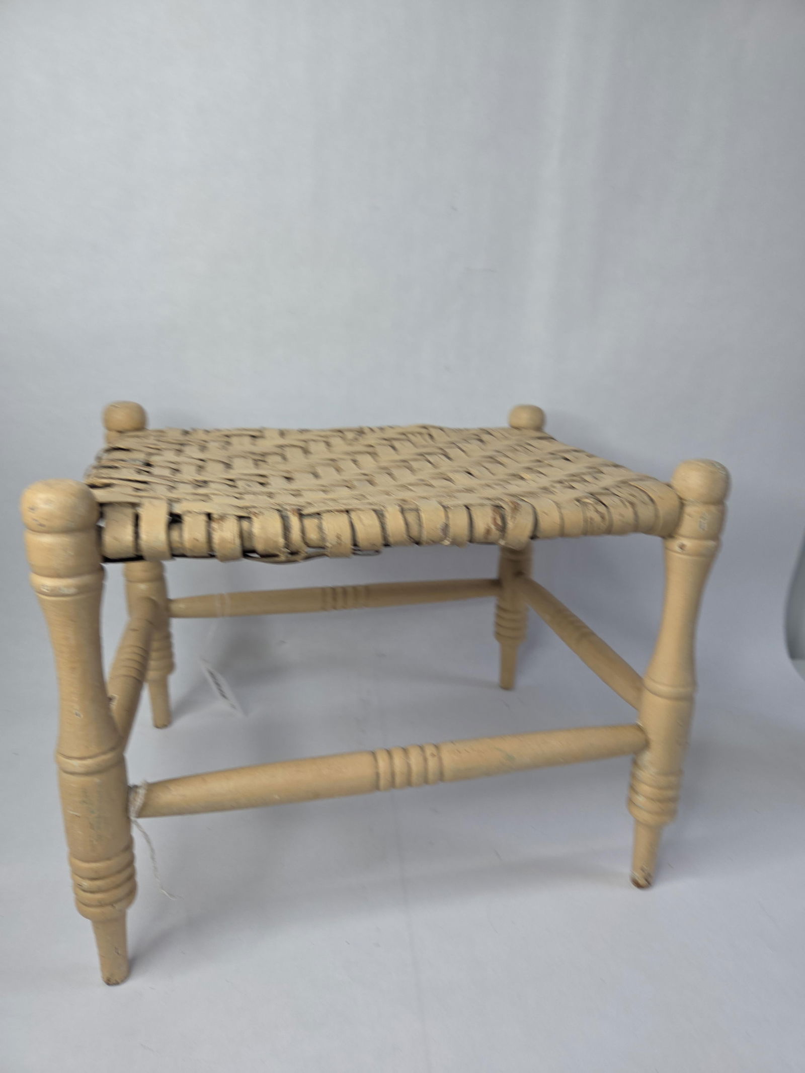 Primitive Wicker woven painted bench - 3