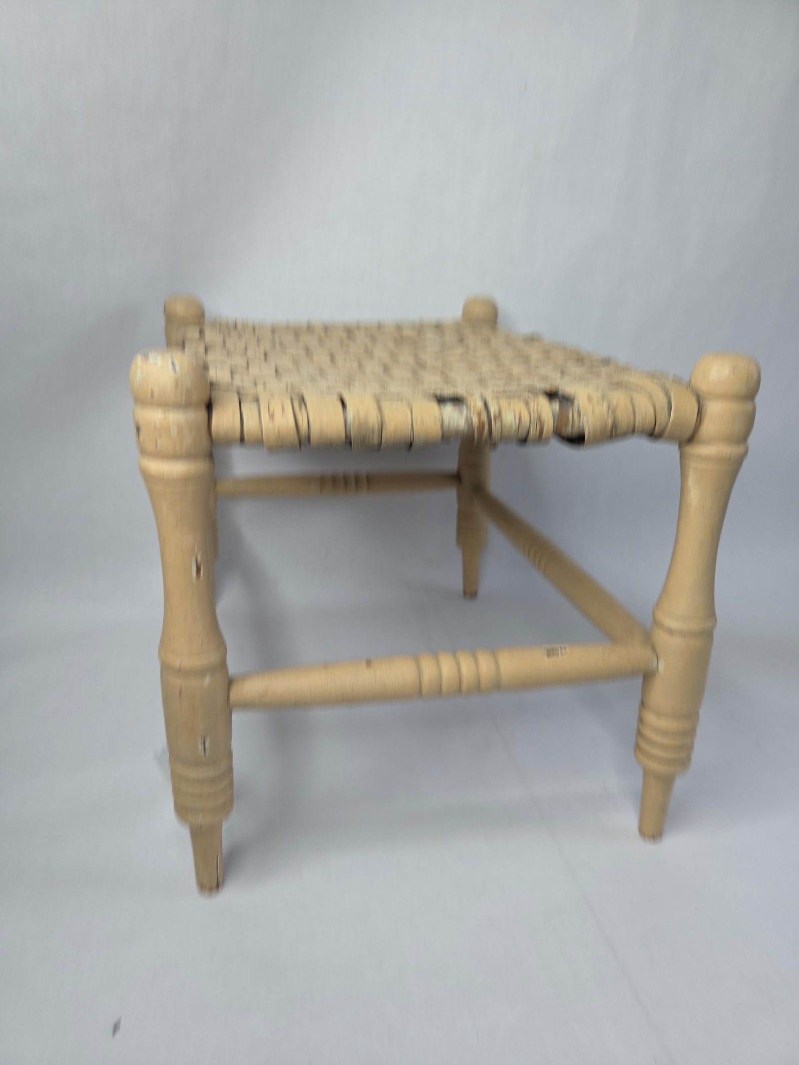 Primitive Wicker woven painted bench - 4