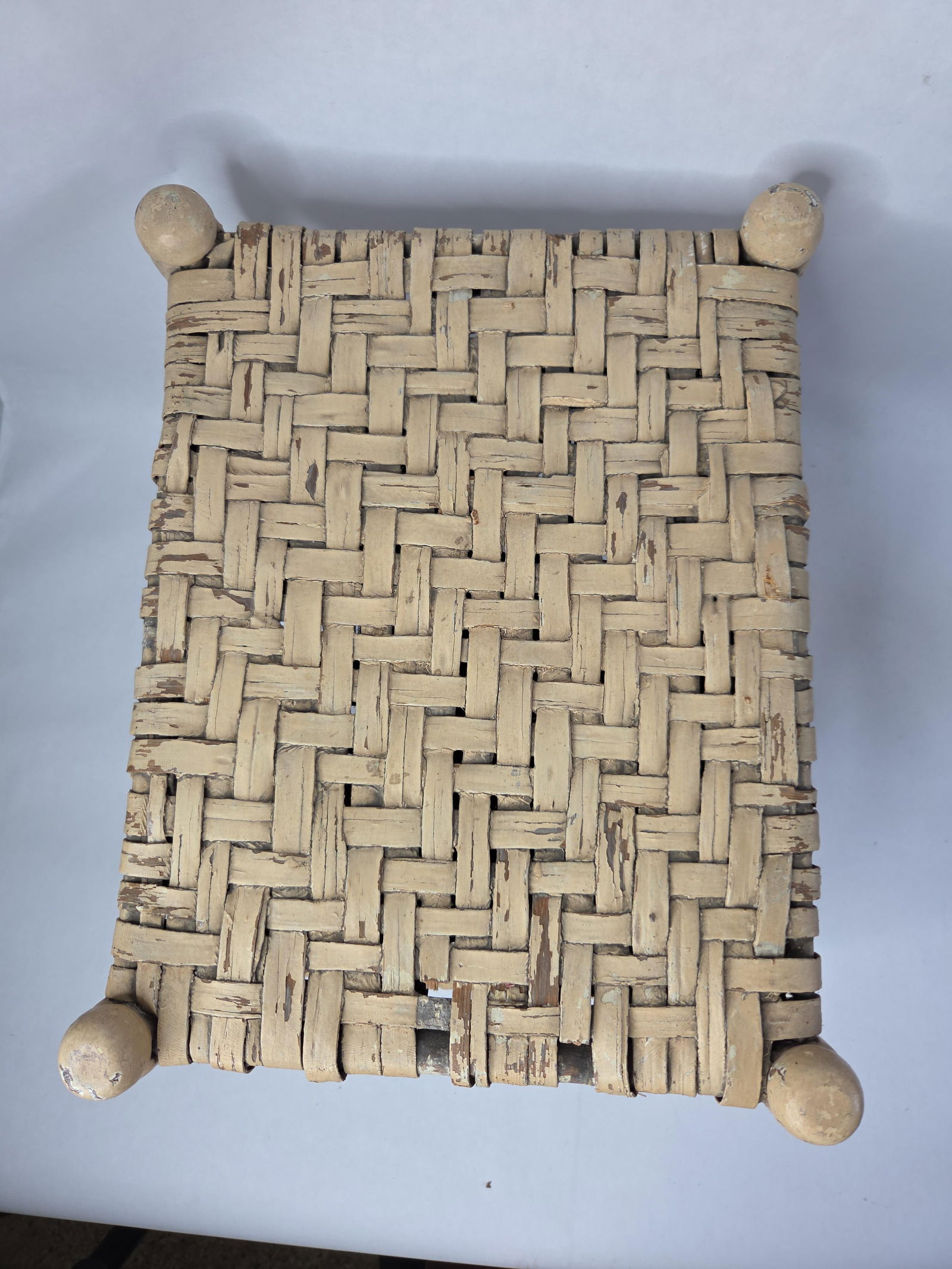 Primitive Wicker woven painted bench - 5