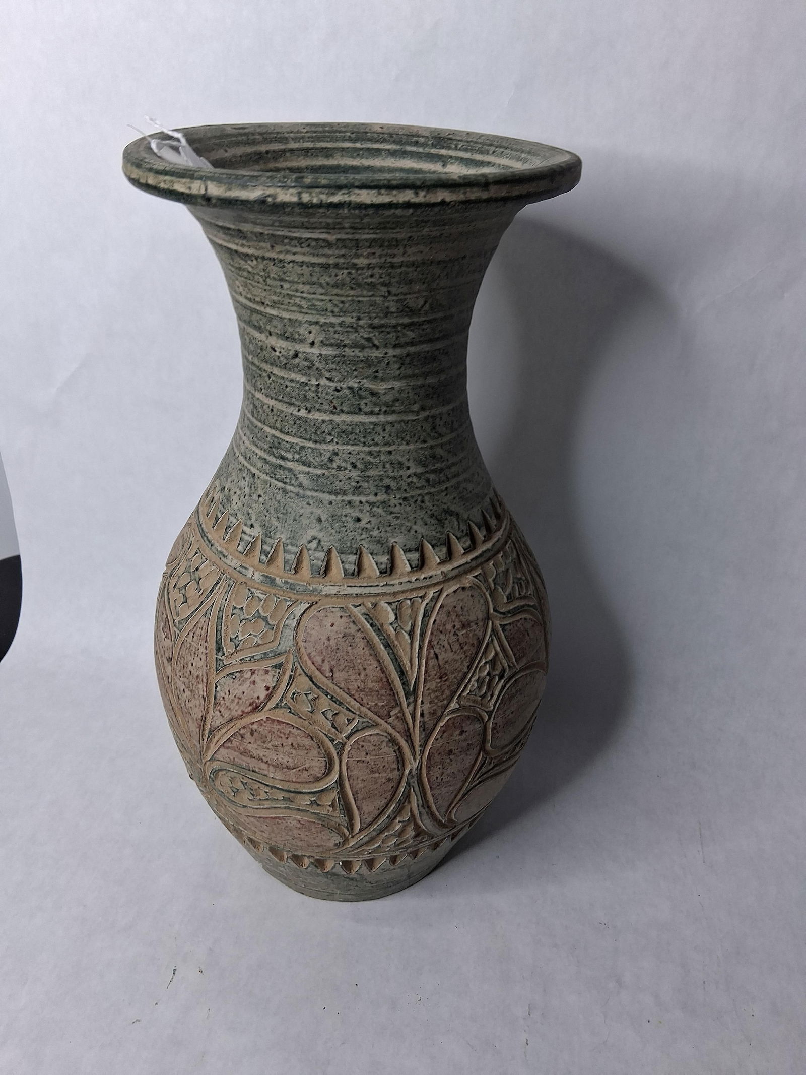 Handcrafted earthenware engraved clay vase - 7