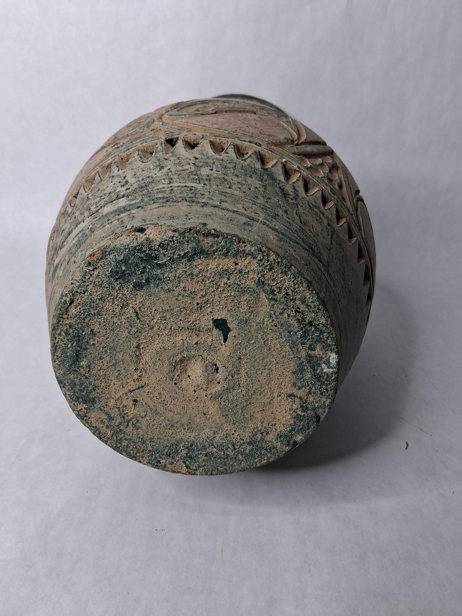 Handcrafted earthenware engraved clay vase - 8