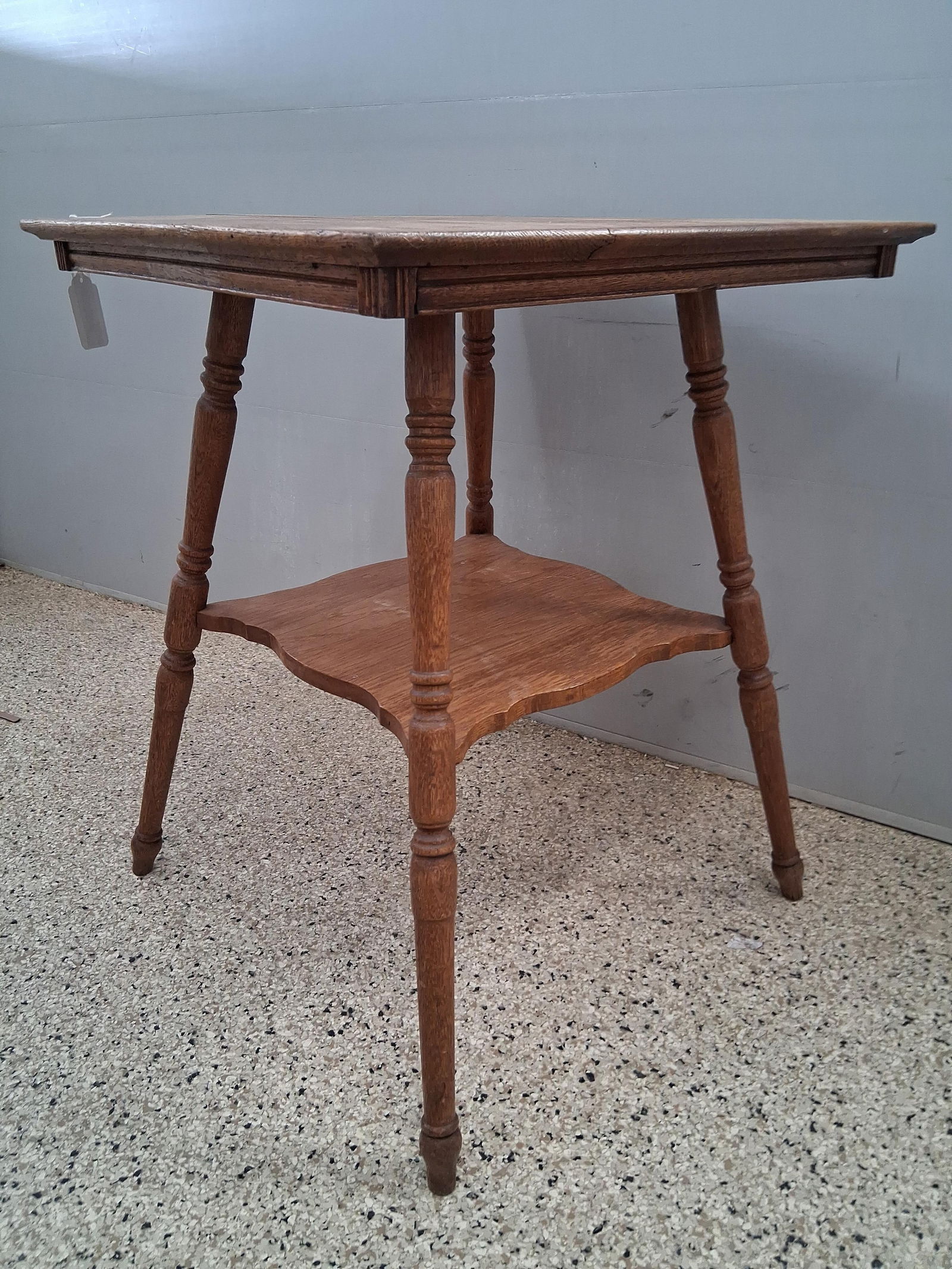 antique oak sq spindle leg side table: 16 in square by 28 in tall has a crack on top