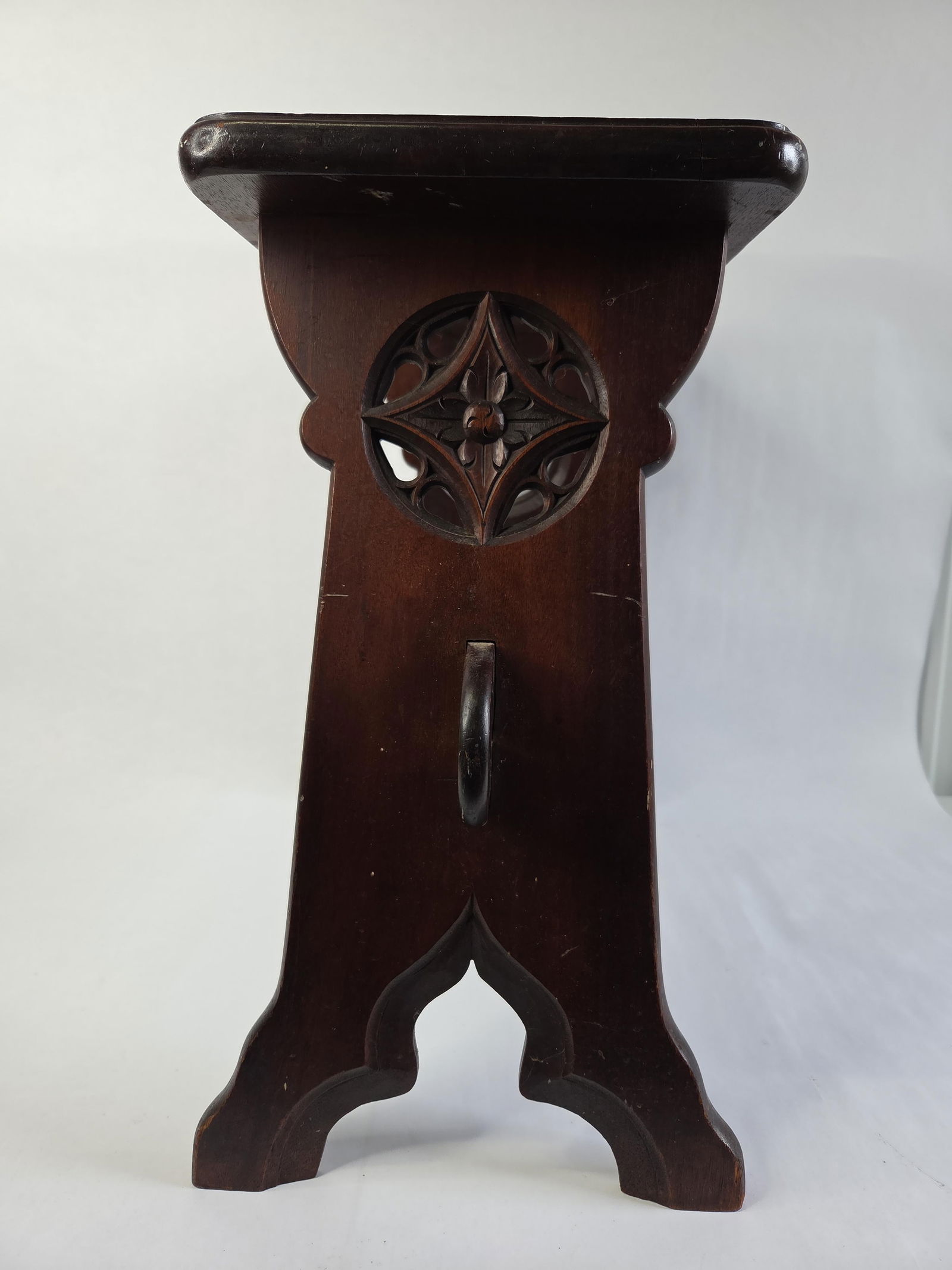 Tryon Toymakers walnut gothic- bench - 5