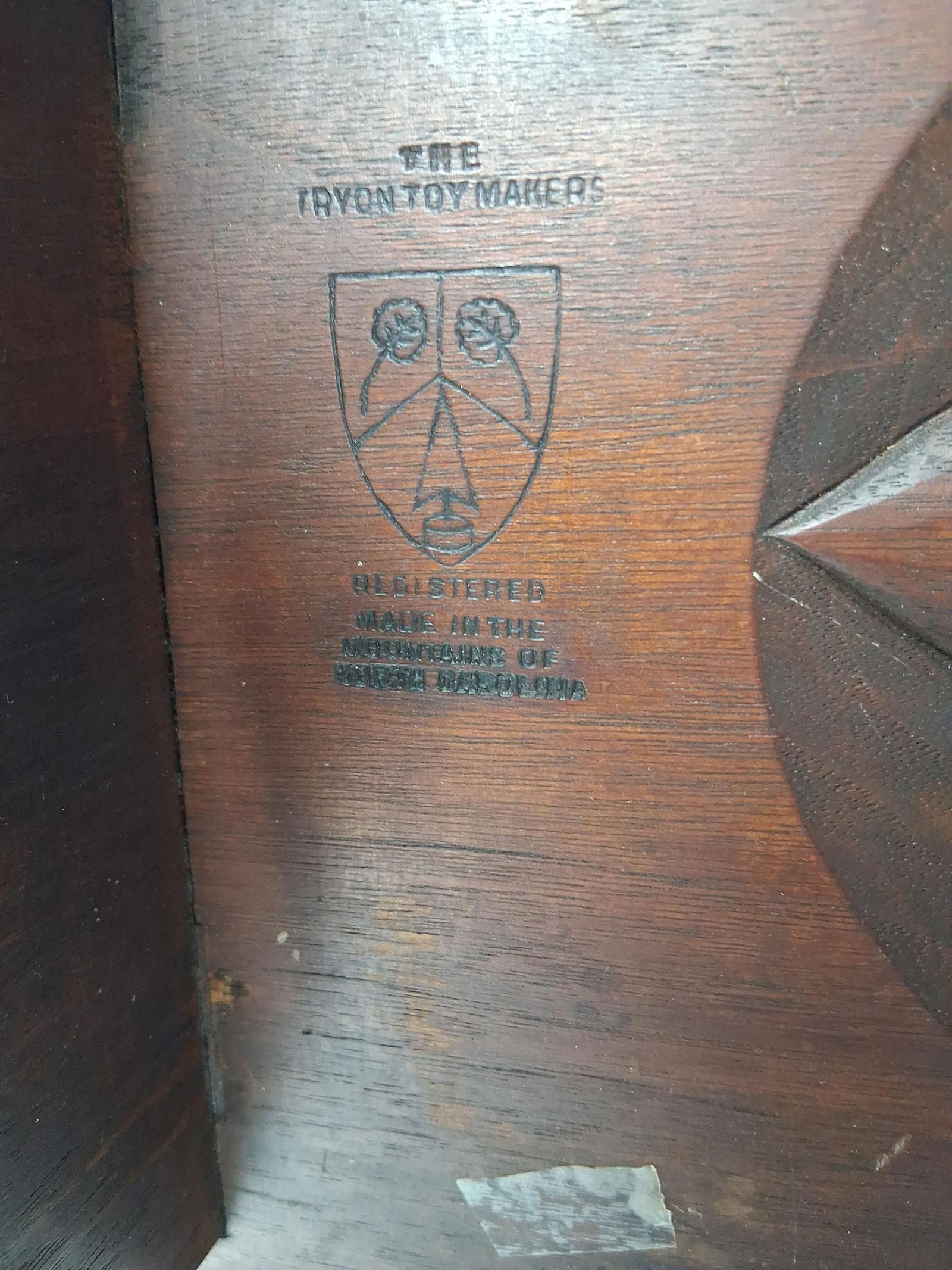 Tryon Toymakers walnut gothic- bench - 8