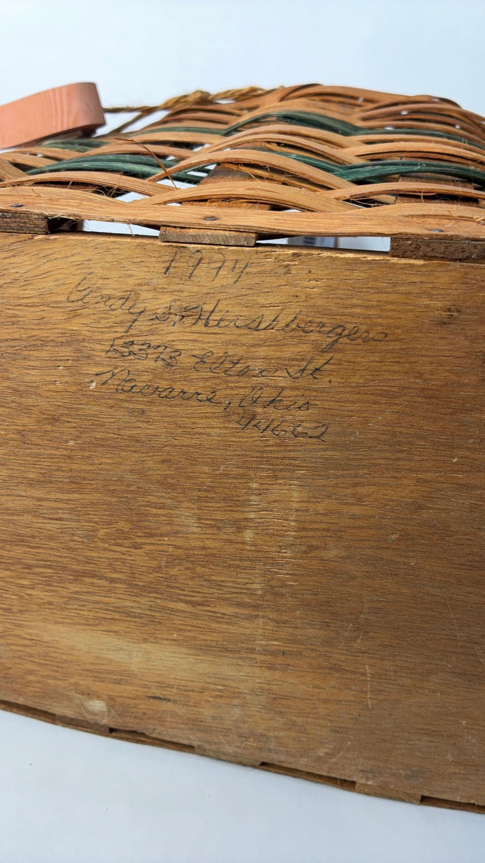 Hand woven Amish made rectangular heart basket - 10