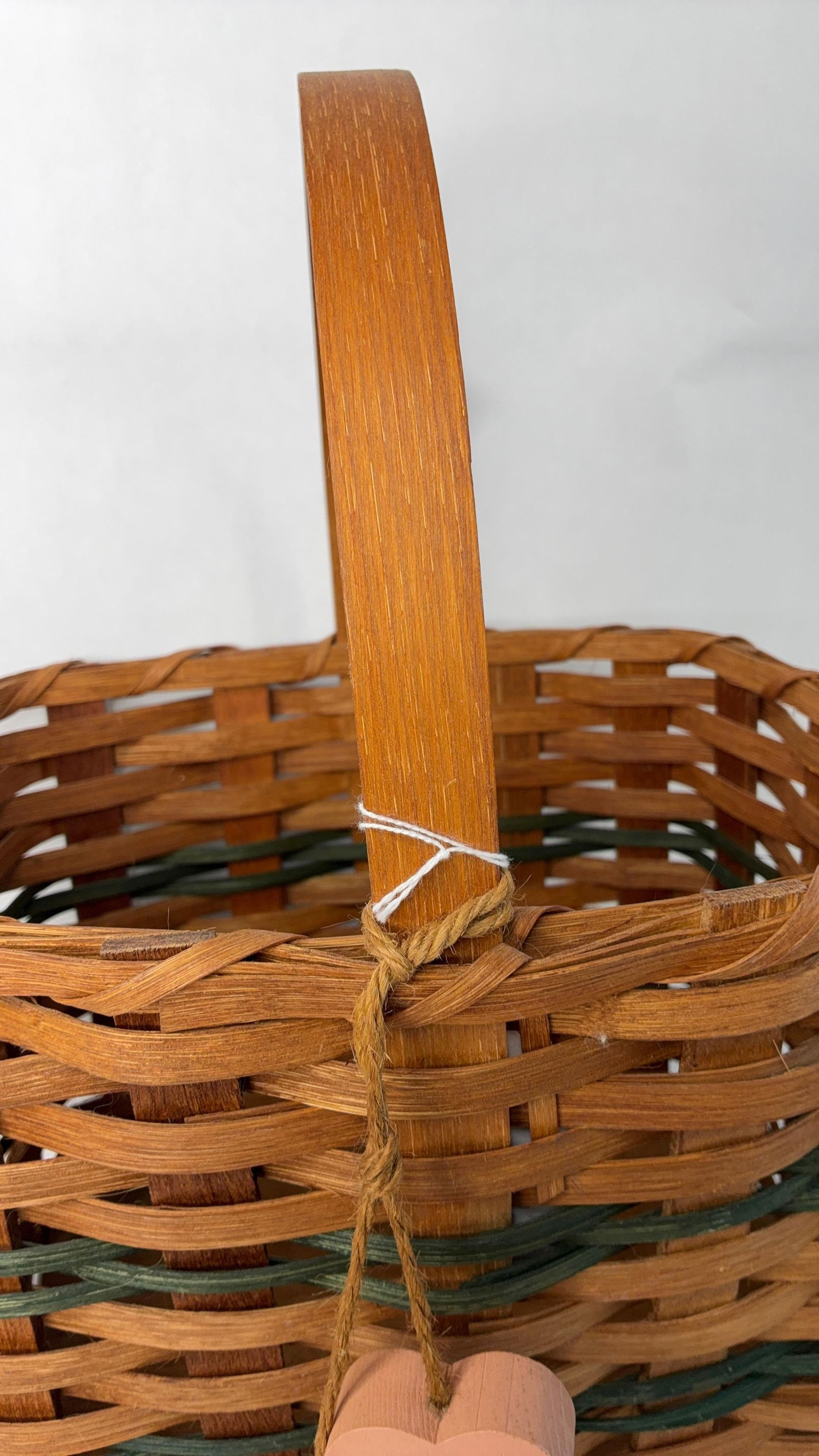 Hand woven Amish made rectangular heart basket - 4