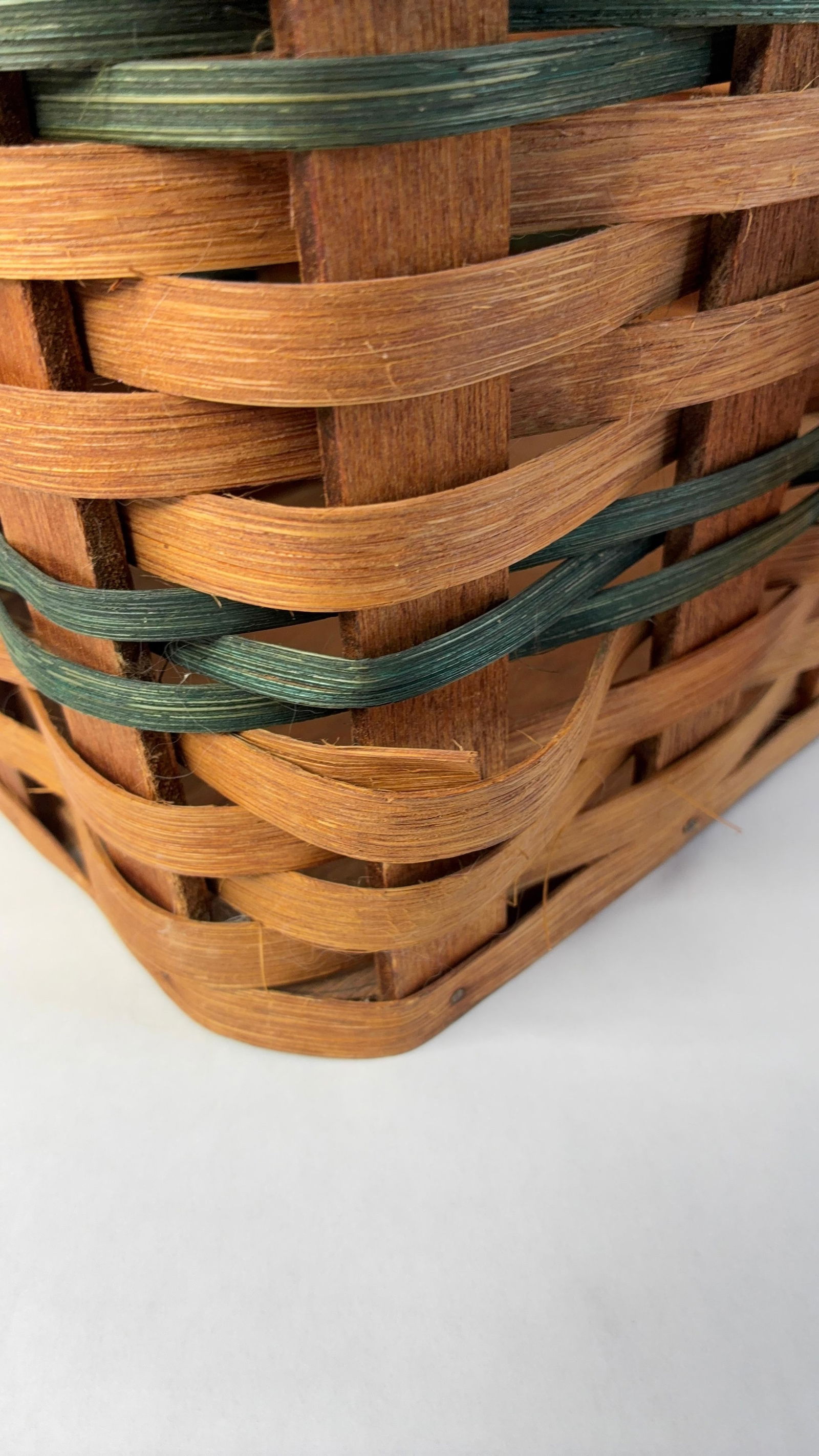 Hand woven Amish made rectangular heart basket - 6