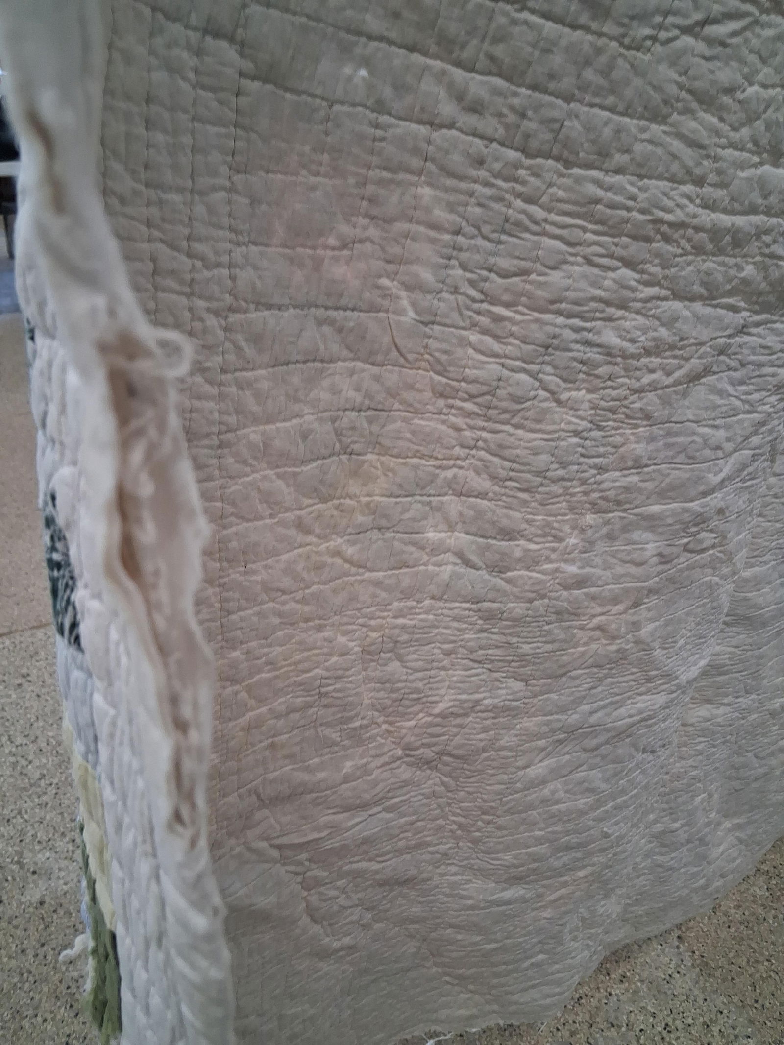 Double wedding ring hand stitched quilt - 9