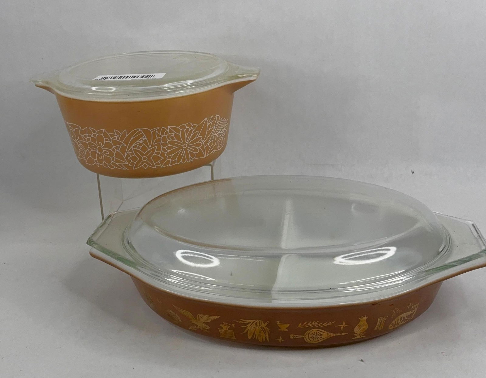Pyrex Early American divided casserole and woodland brown casserole dishes (1 of 8)