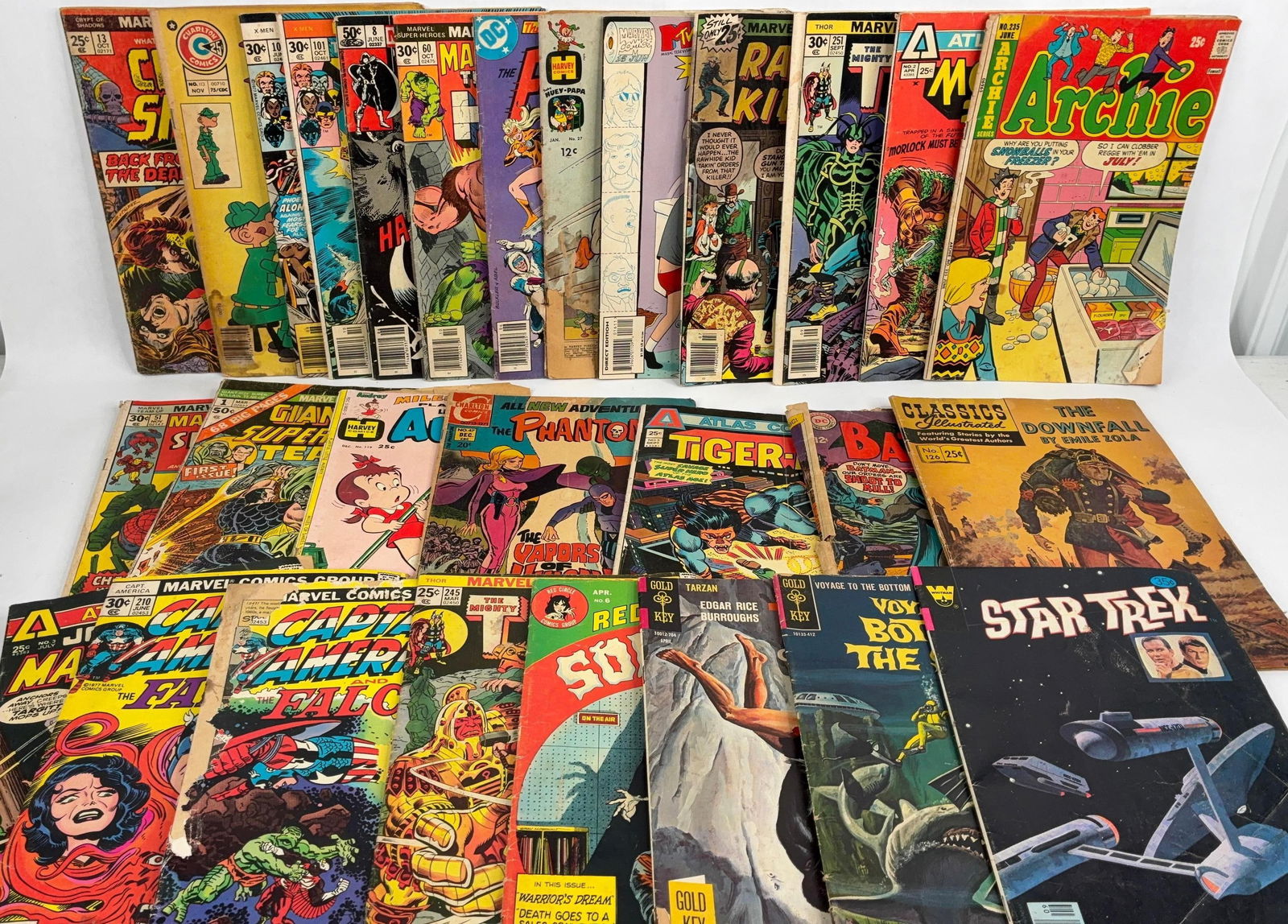 27 1970th Marvel comic books (1 of 11)