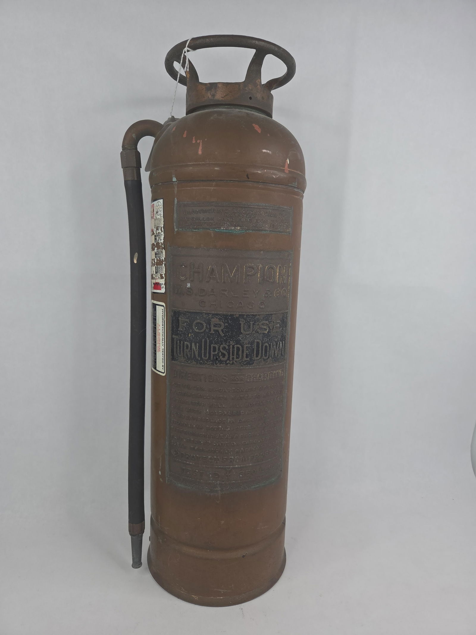 Underwriters lab.Champion copper fire extinguisher (1 of 6)