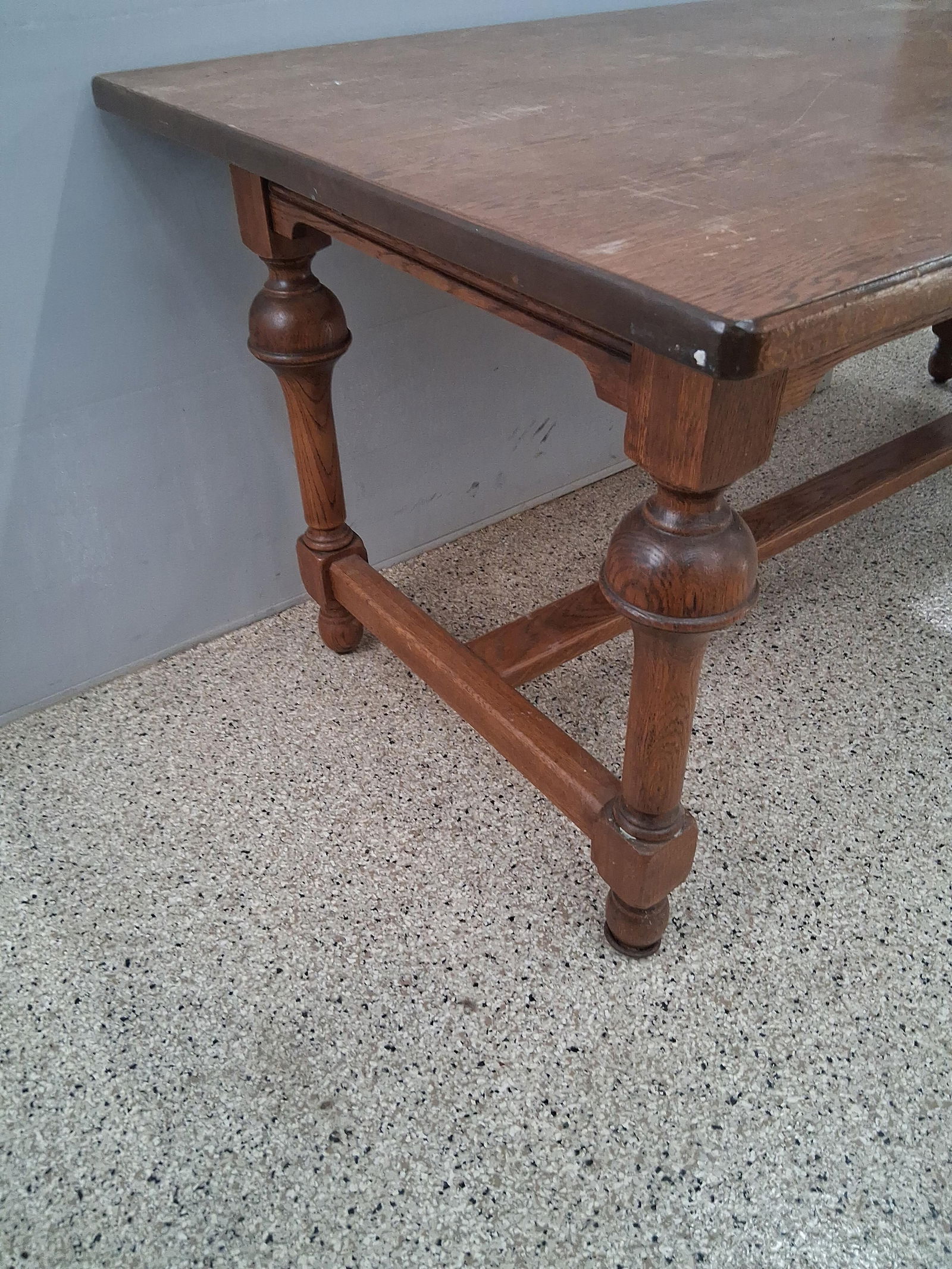 Antique Oak spindle legged dining table - 6
