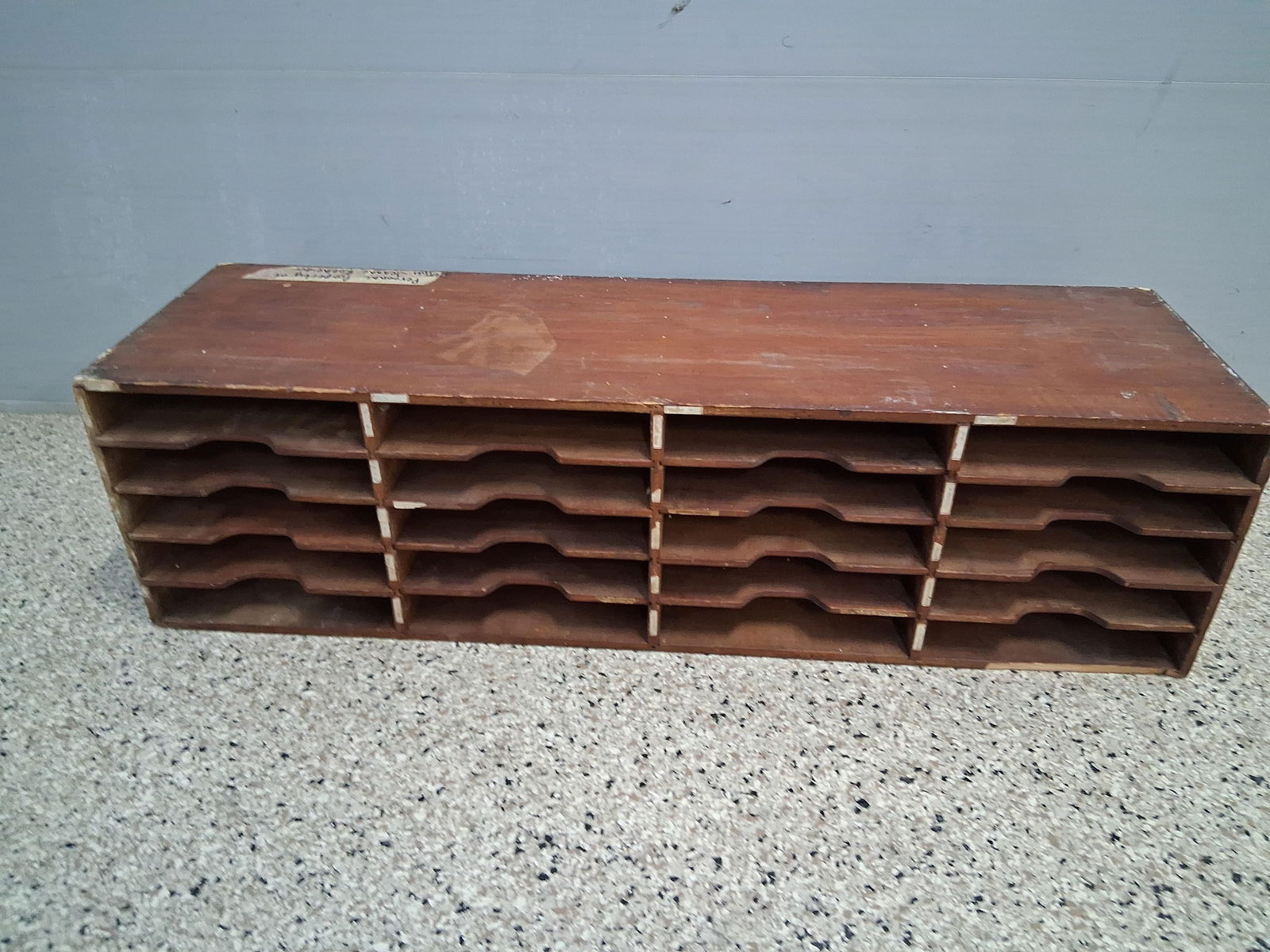 20 Slot pine wooden Pigeonhole mail sorting cabinet (1 of 6)