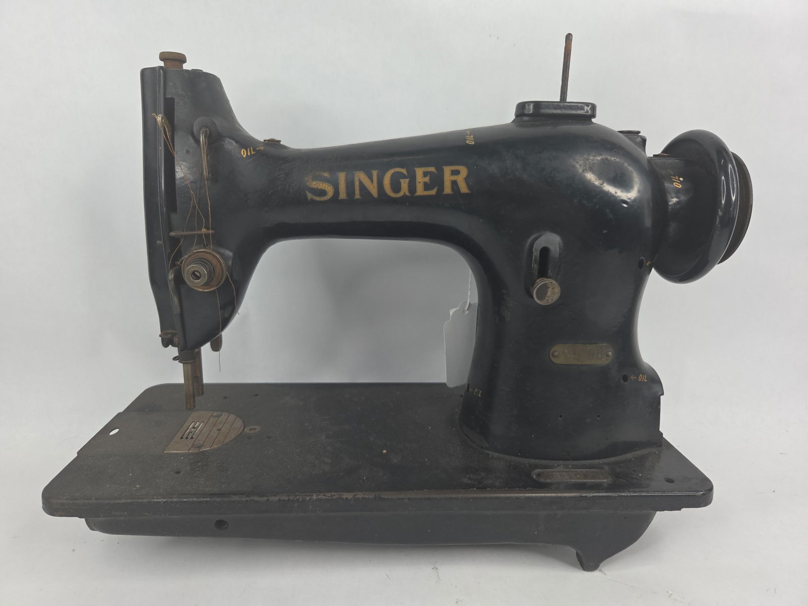 Singer model 95-80 industrial sewing machine (1 of 10)