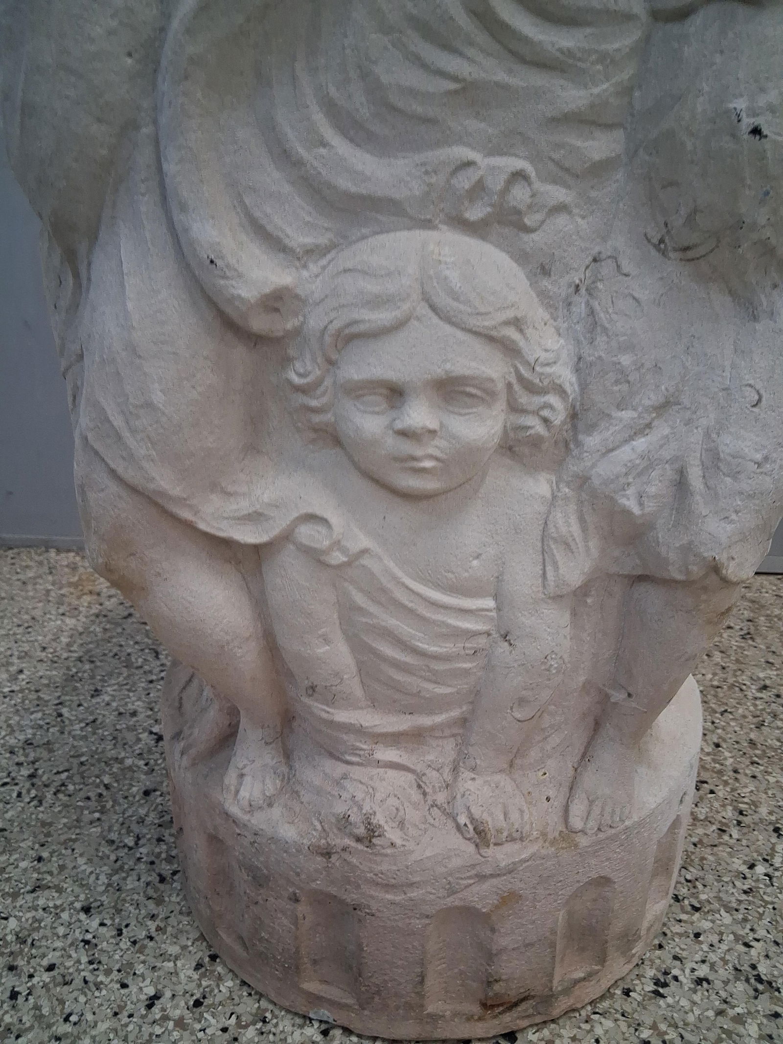 Hefty Concrete Cherub planter - 2