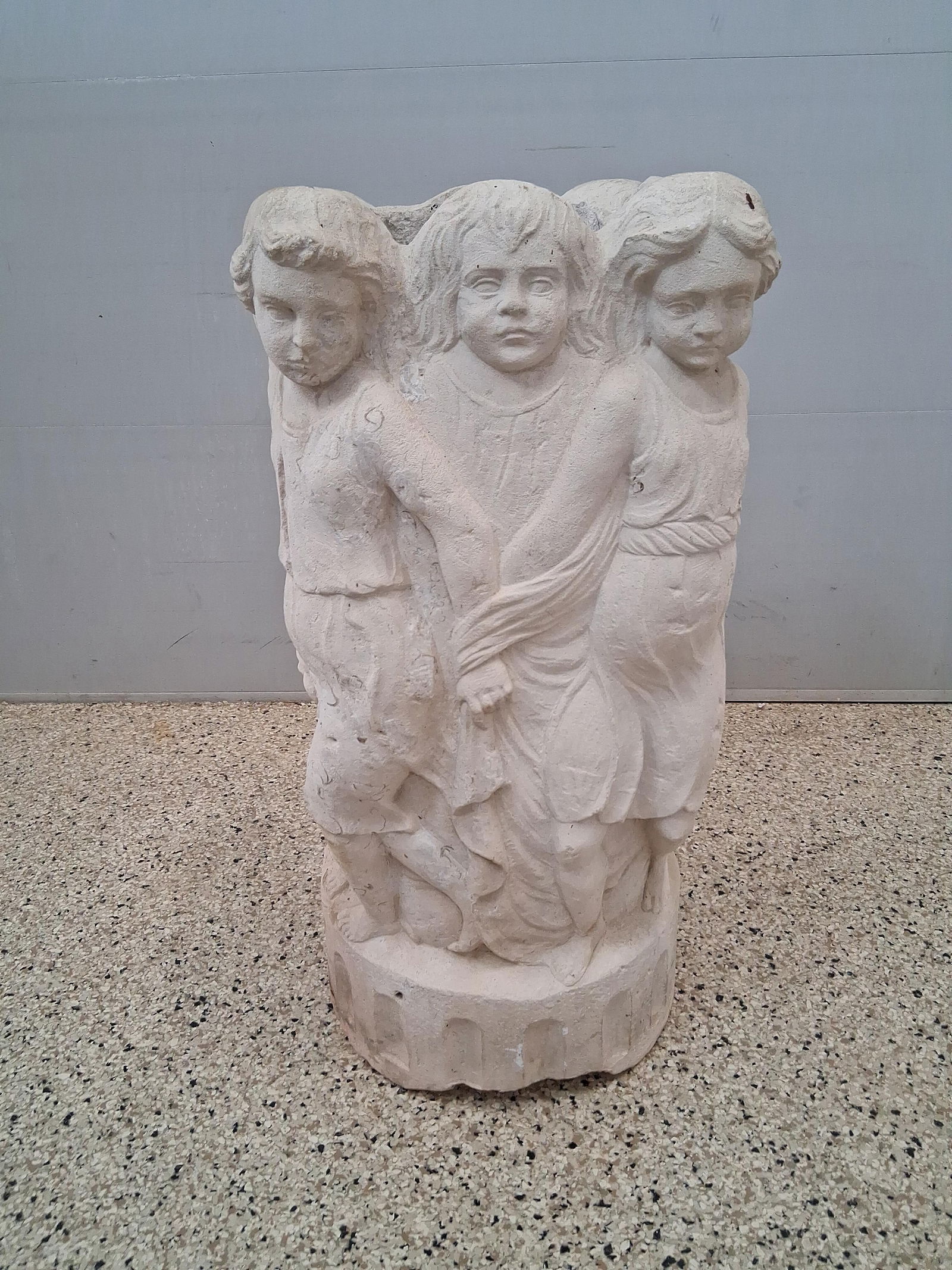 Hefty Concrete Cherub planter - 8