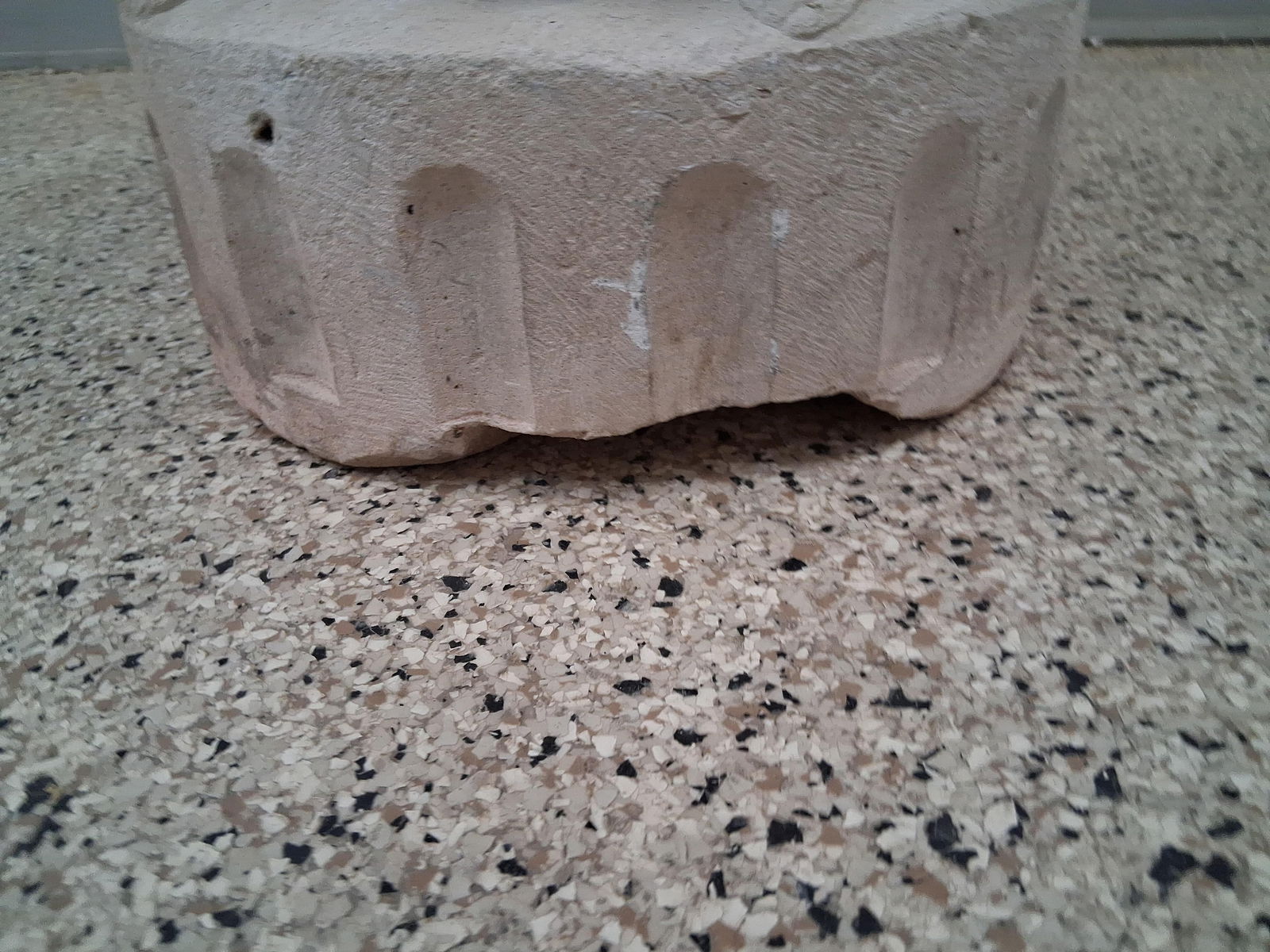 Hefty Concrete Cherub planter - 9