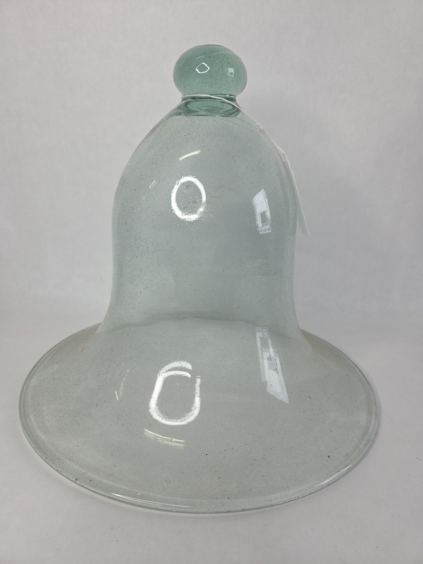 Large 12 in dia Hand blown glass bell jar cloche: 11 in tall. bubbles in glass no chips or cracks found