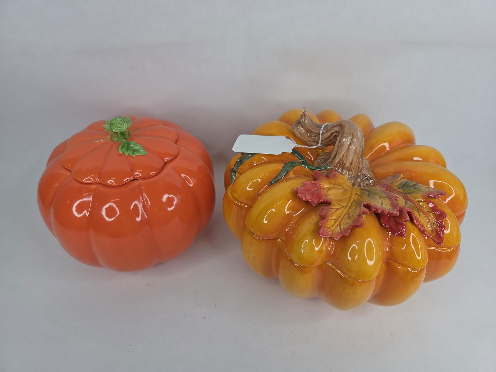2 Ceramic Pumpkin bowls with lid (1 of 8)