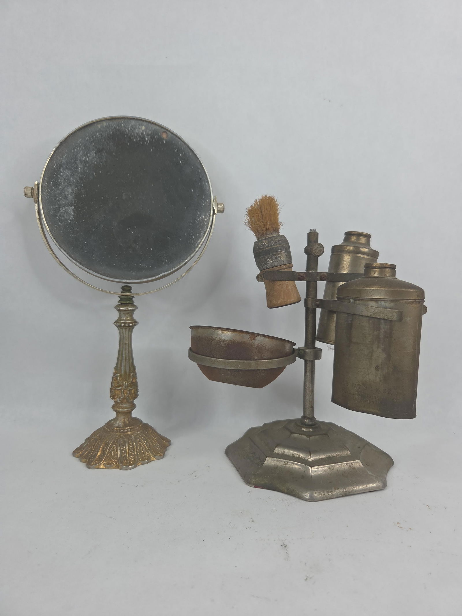 Antique Williams shaving set and brass mirror (1 of 8)