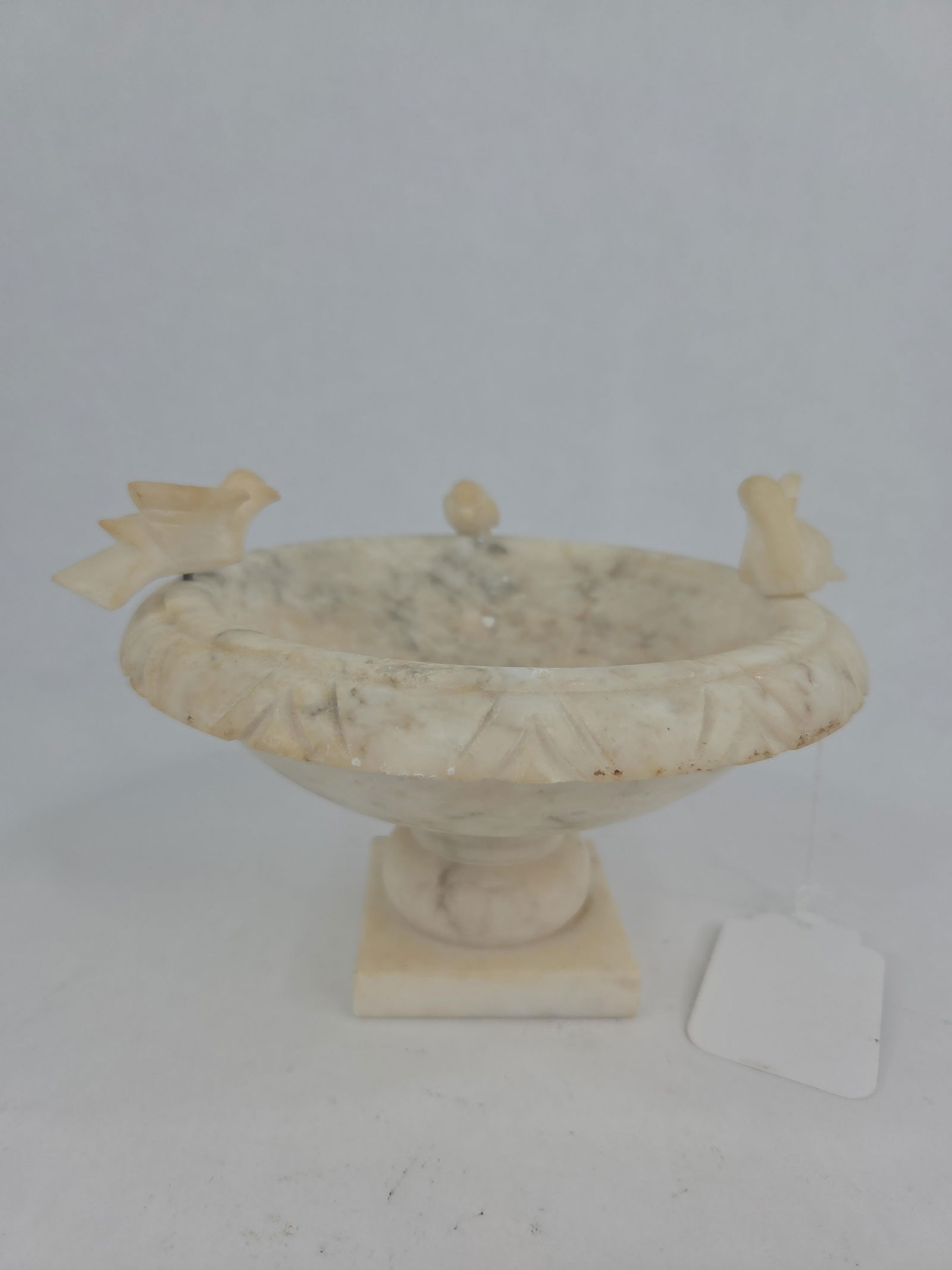 Italian Marble Alabaster bird bath: 7 in diameter and 5 in tall one bird will sit by itself where intended but needs to be reattached 
