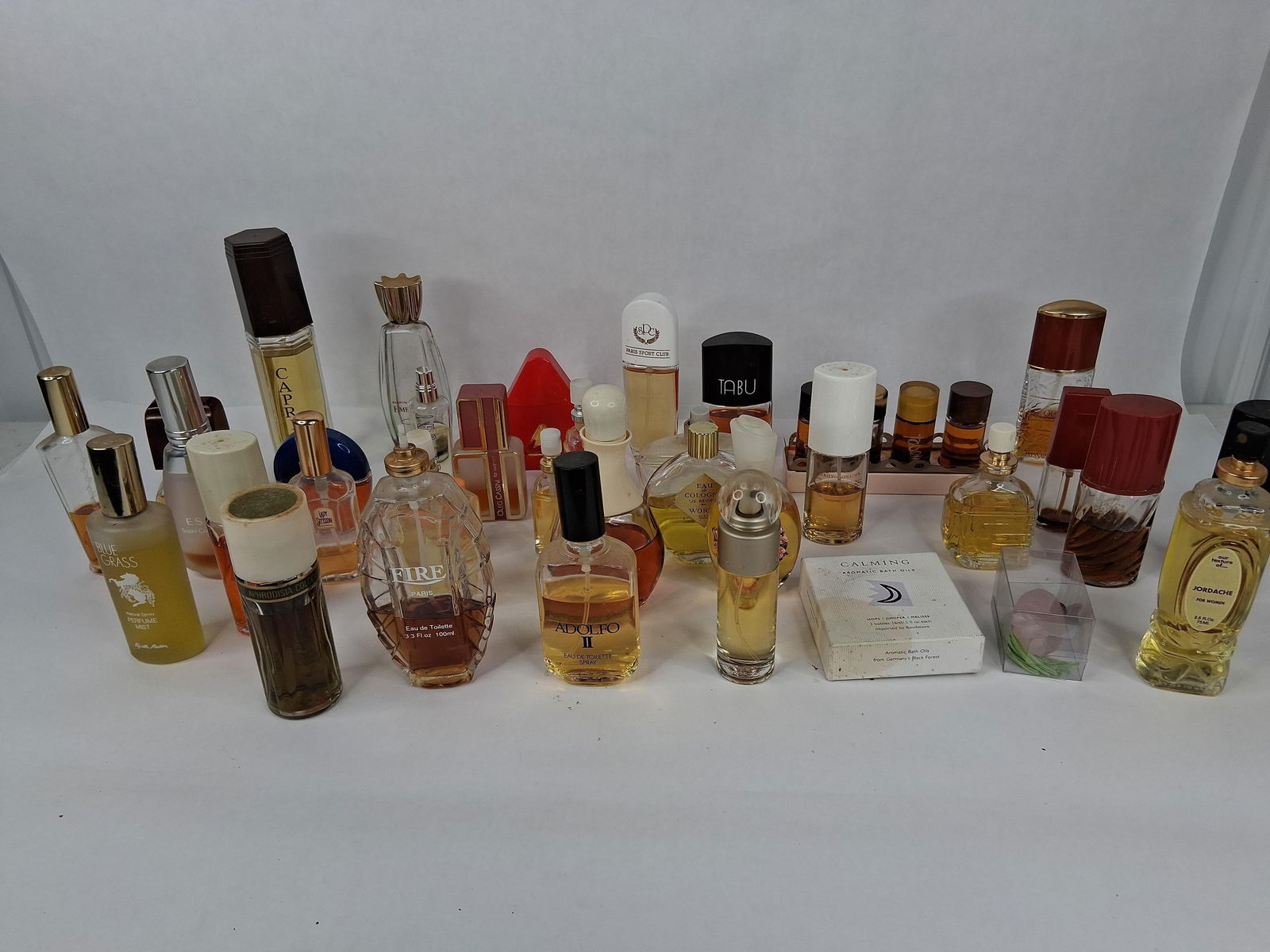 Large Lot of Vtg perfumes (1 of 14)