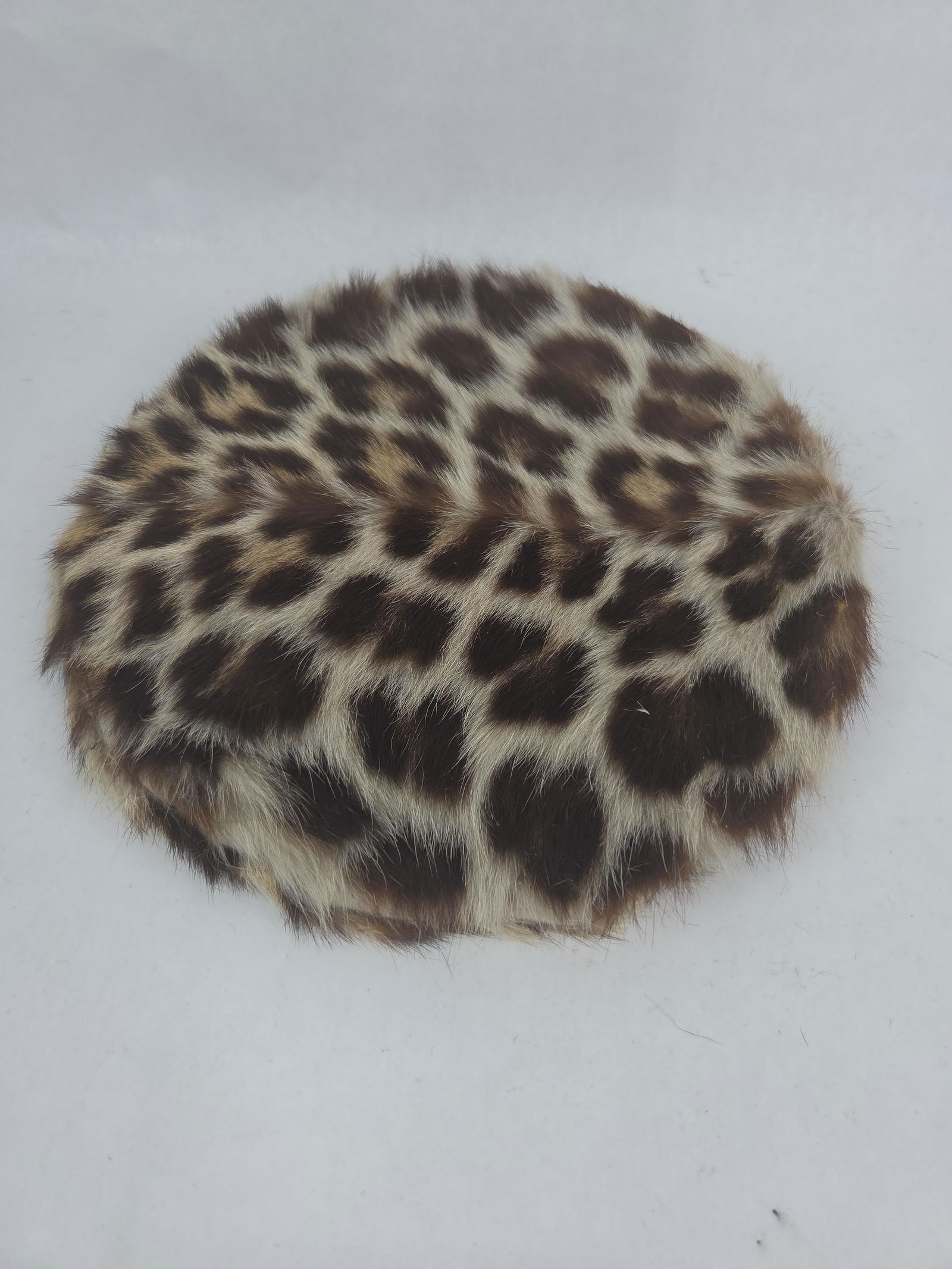 Genuine Leopard fur hat (1 of 2)