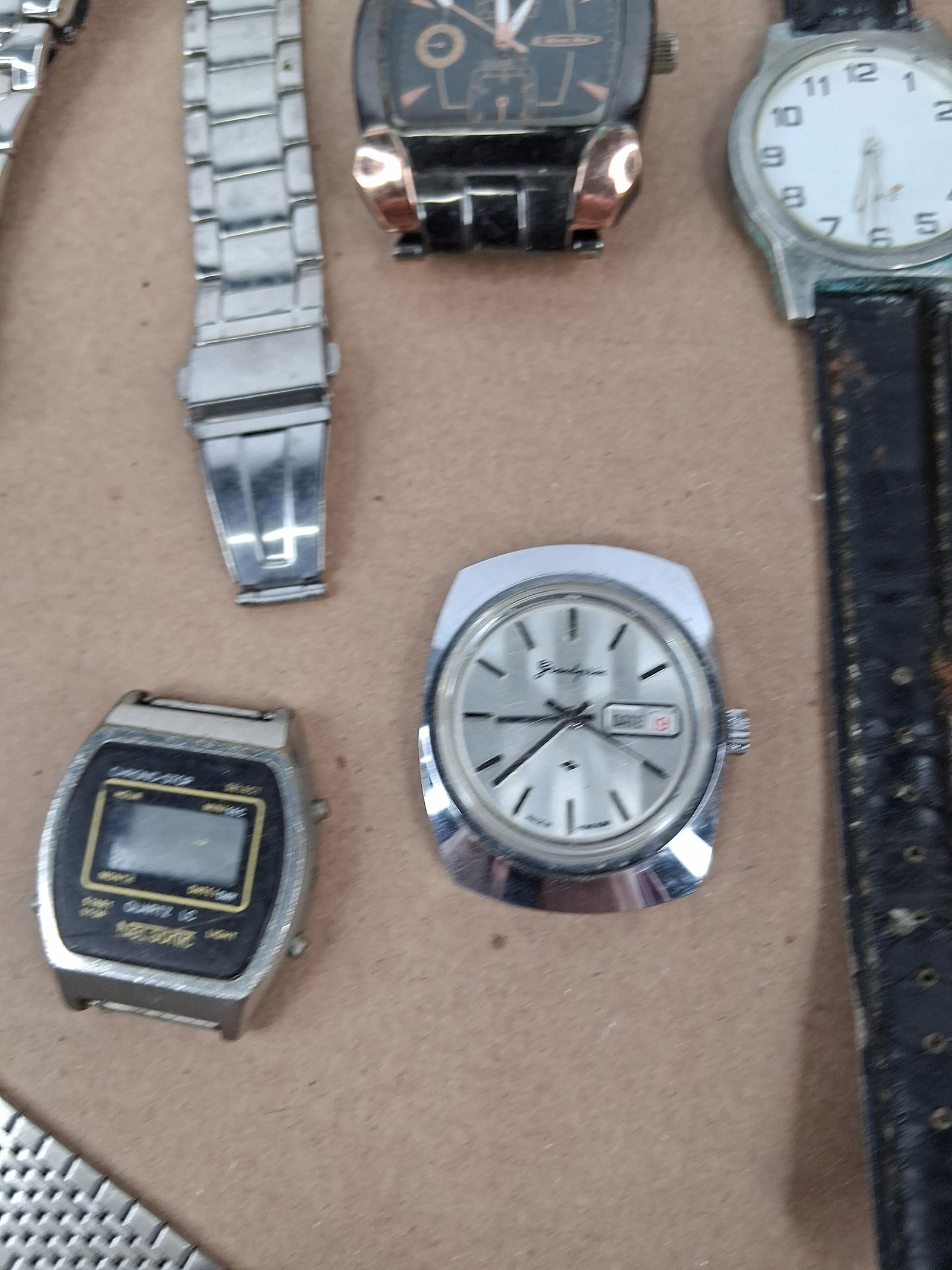 13 assorted wrist watches - 8