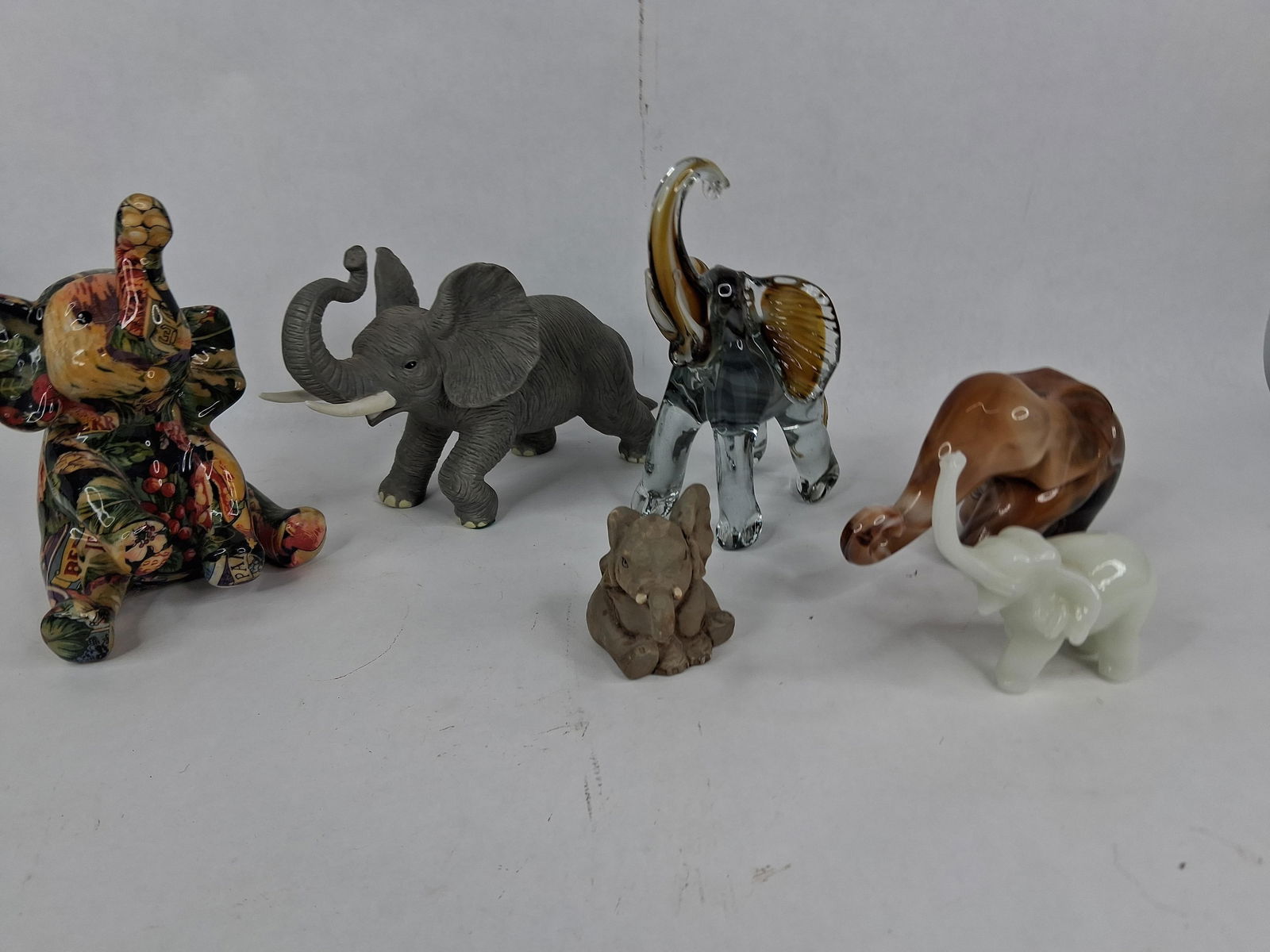 Murano glass/slag glass and other elephant figurines: .