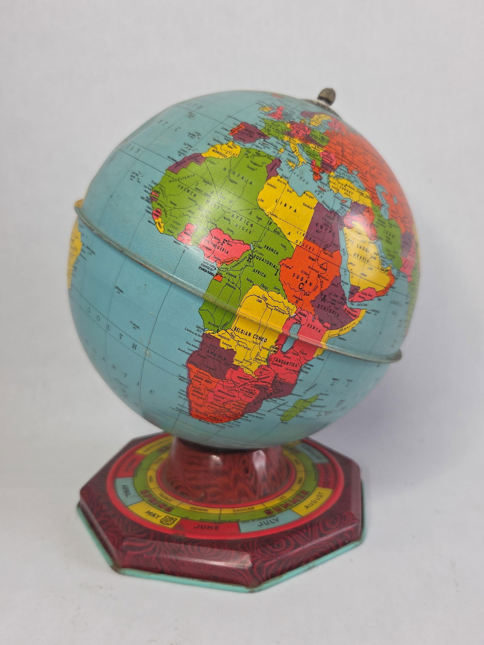 1950th J chein tin litho world globe (1 of 4)
