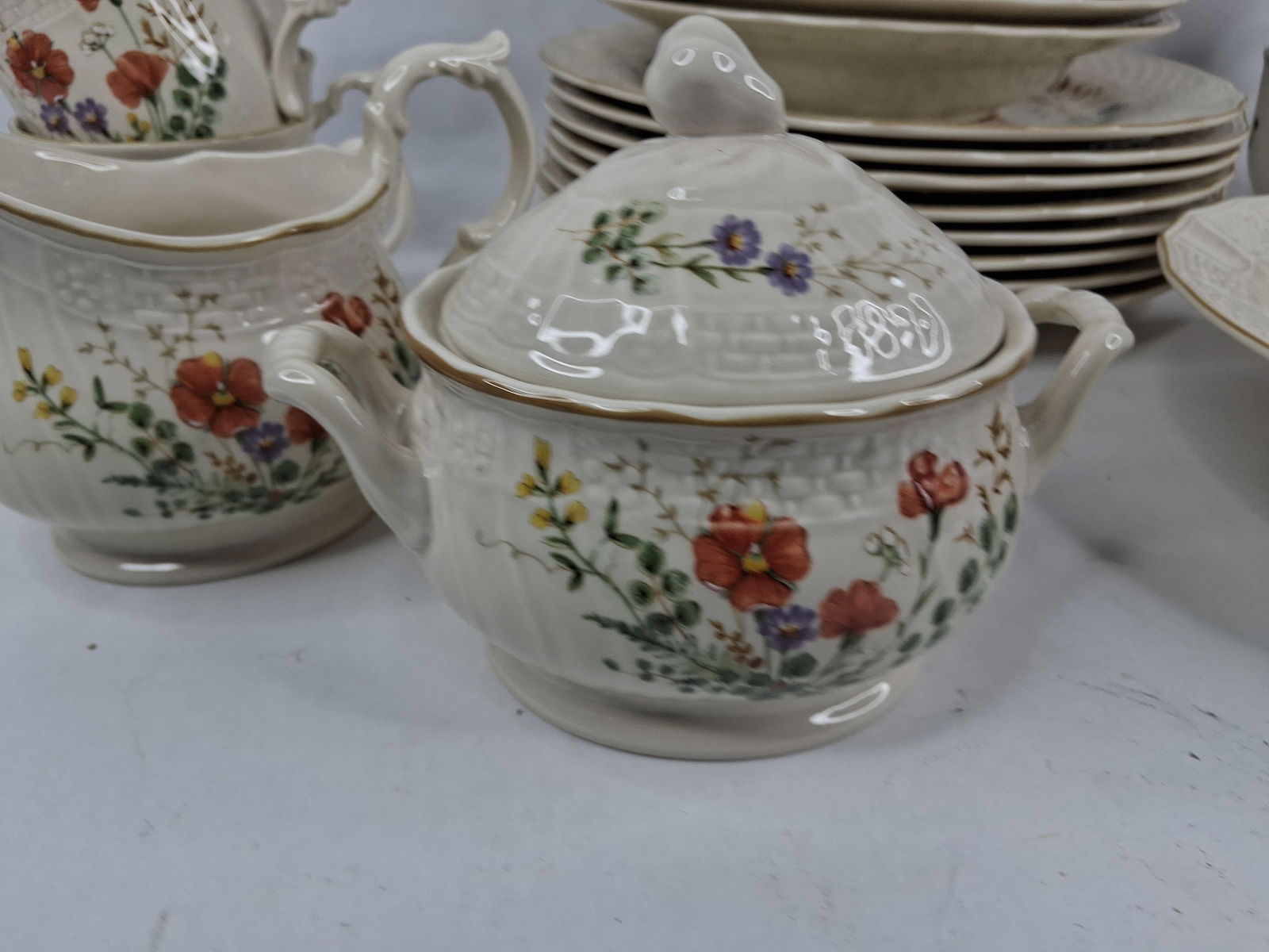 43 pcs Mikasa fine ivory floral dishes and cups: .