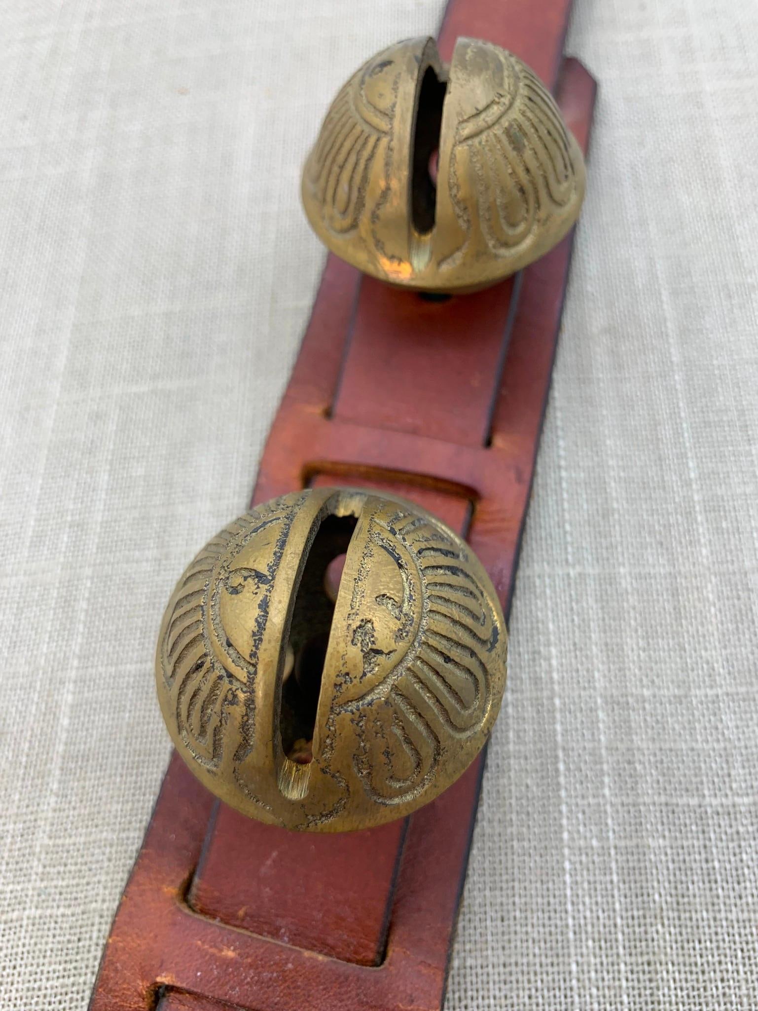 Eli Miller 6 Brass Bell Vintage Handmade Leather Strap Sleigh Bells (1 of 10)