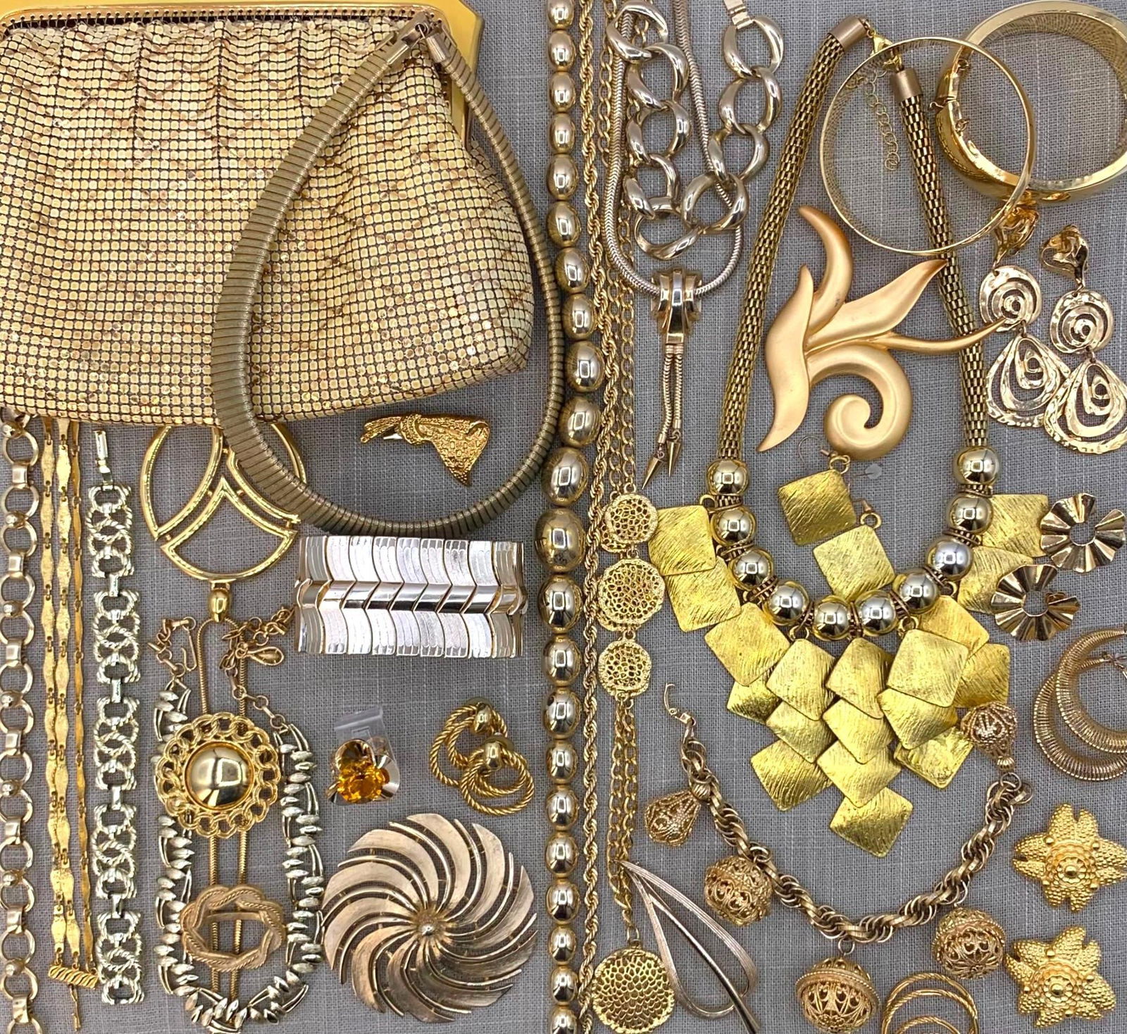 Bold 38 pc Mid Century to 80s Gleaming Gold Jewelry Royal Mesh Purse Collection (1 of 20)