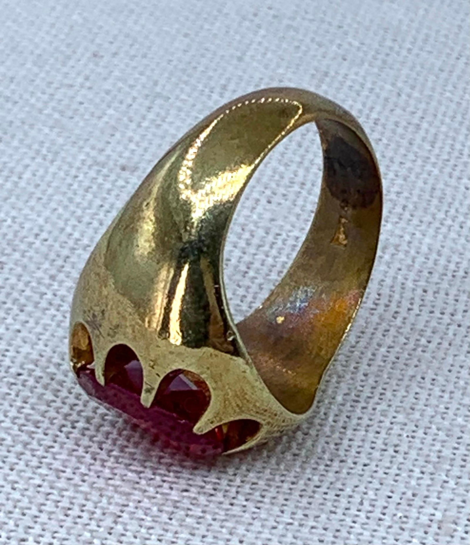 Glitzy Mid Century Men's Large Carat Created Ruby Ring - 11