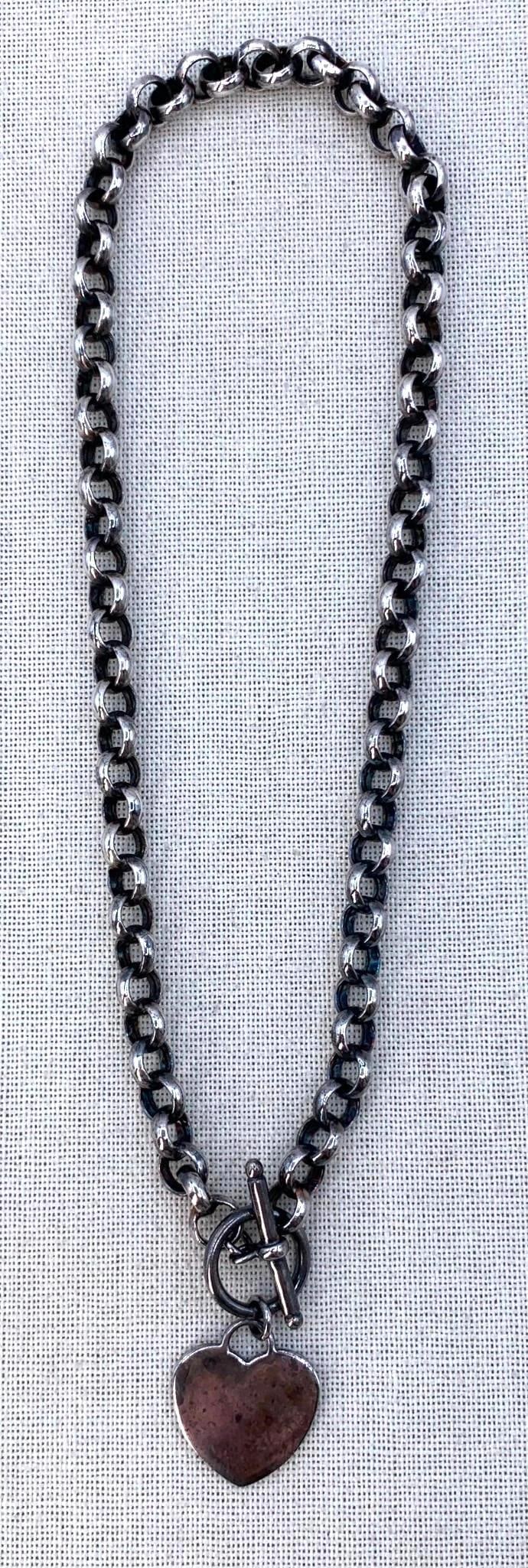 31 Gram Italian Sterling Silver Large Link 925 Heart Toggle Necklace: Hefty 31 gram weight, 925 Italy hallmark, expertly crafted, 17" neck circumference.