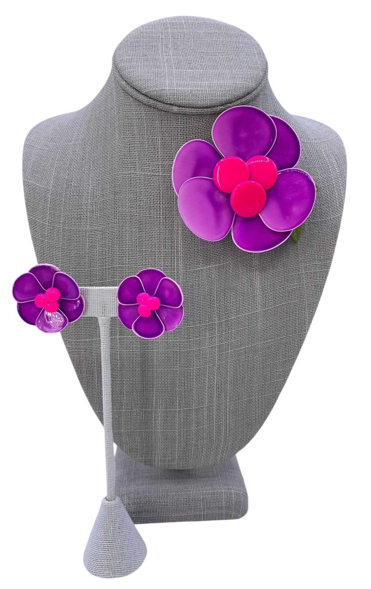 3 pc Mid Century Hot Pink Plum Enamel Flower Power Mod Pop Flower Brooch Clip Earrings: 2 7/8" brooch with working pin, 1 1/4" clip earrings, all vibrant with no condition issues.