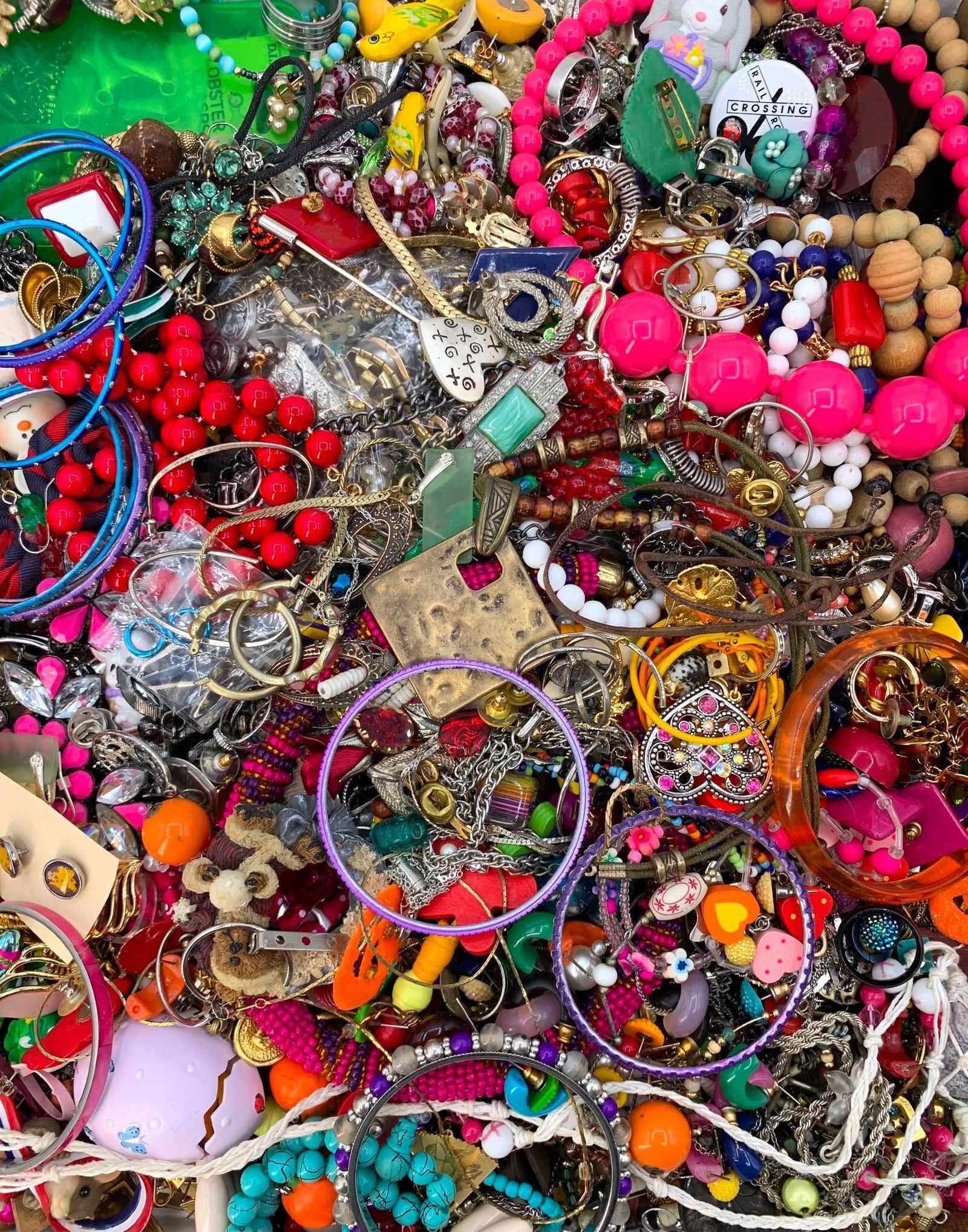10 POUNDS Vibrant Vintage Costume Jewelry Collection: Art Deco to 90s, Incredible variety and designs, some designer marked.