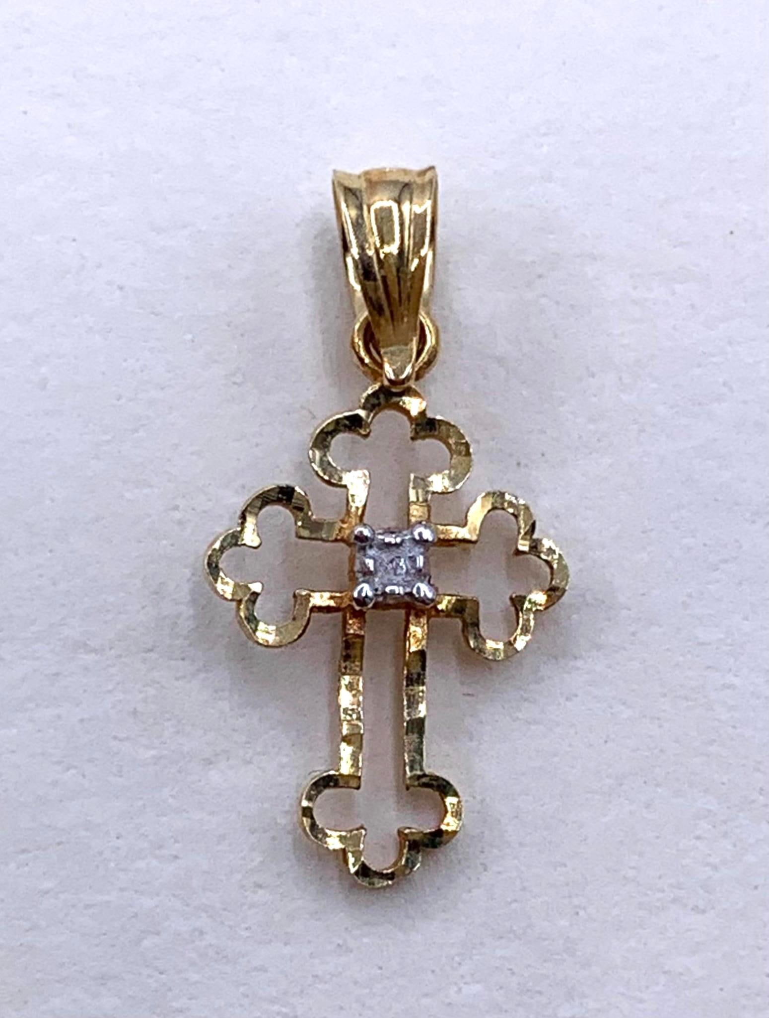 14k Gold Hammered Spiritual Cross Ornate Openwork Pendant Charm (1 of 10)