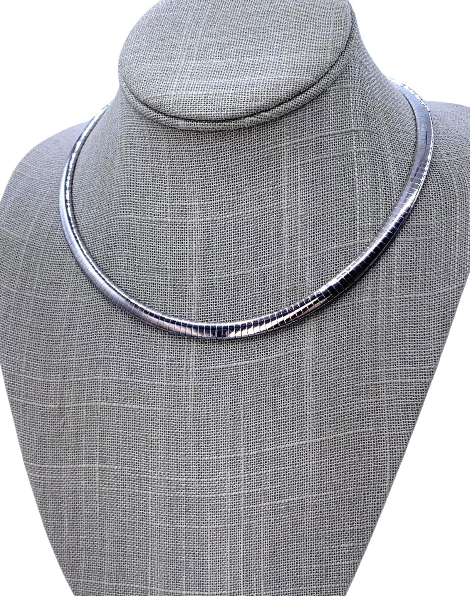 25.3 Gram Italian Sterling Silver Serpentine Omega Chain Necklace (1 of 10)