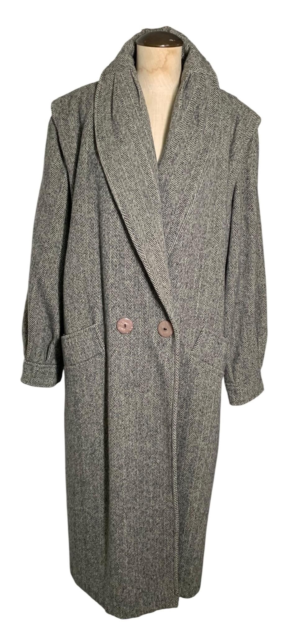 Classic Vintage 80s Black Cream Wool Herringbone Oversize Padded Shoulder Full Length Coat (1 of 15)