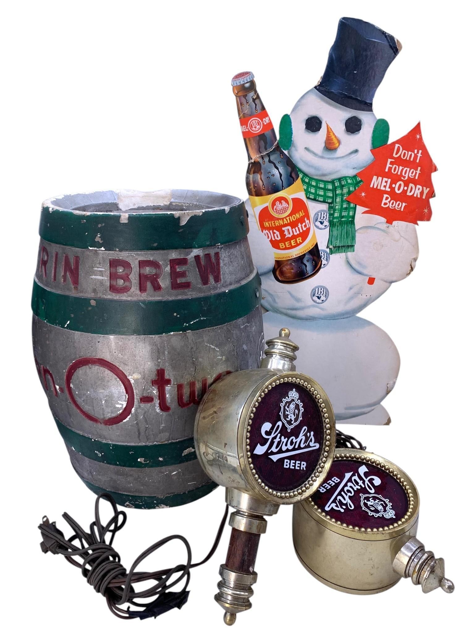 4 pc Vintage Stroh's Bar Lights, Old Dutch Standee Sign, Erin Brew Barrel Bank Bar Advertising Lot (1 of 15)