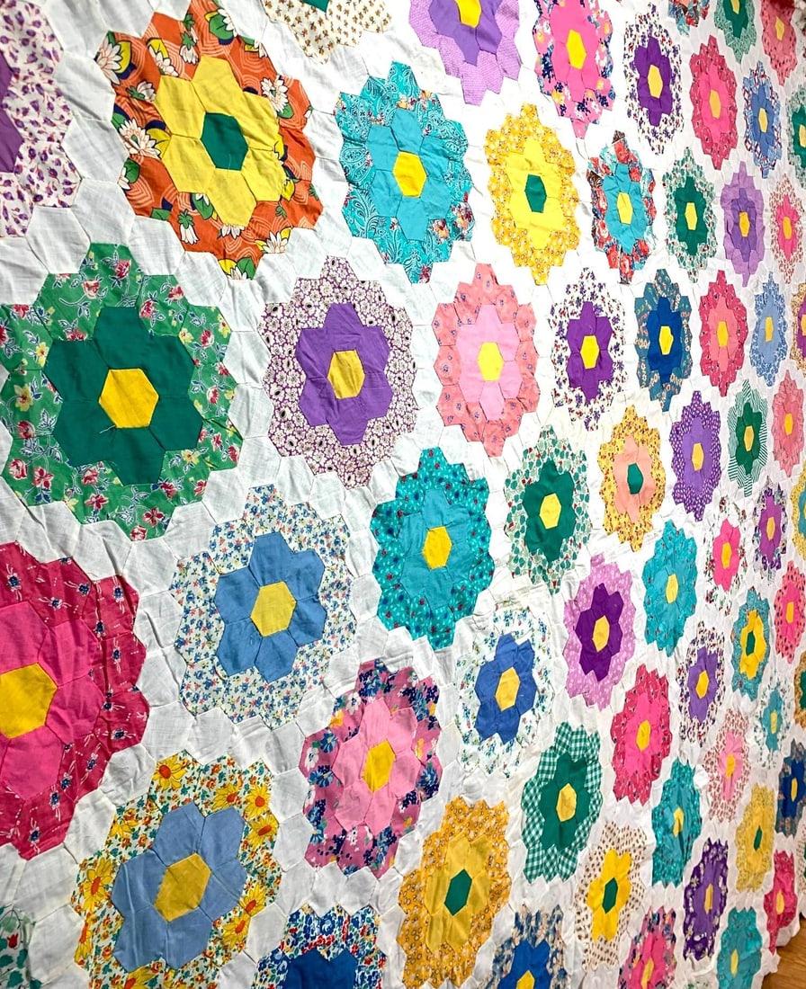 Oversize Vintage Grandmother's Flower Garden Patchwork Quilt Top (1 of 15)