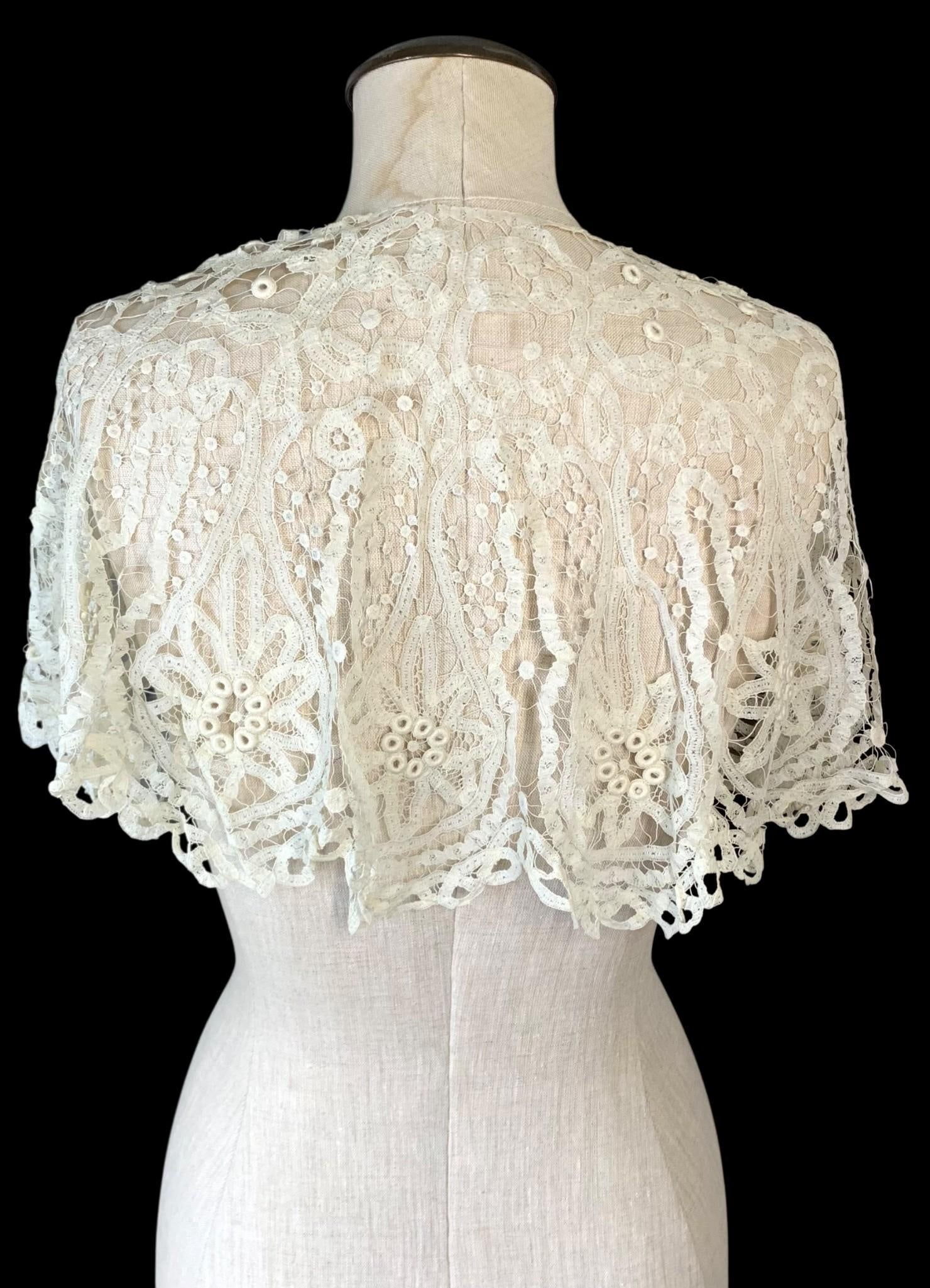 45 pc Antique Handmade Lace Collars, Crochet Unicorn Floral Panels, Crochet Floss Spool Lot: Incredible variety of antique handmade lace collars, crochet projects and NOS vintage crochet floss spools, some with partial projects tucked into the spool.